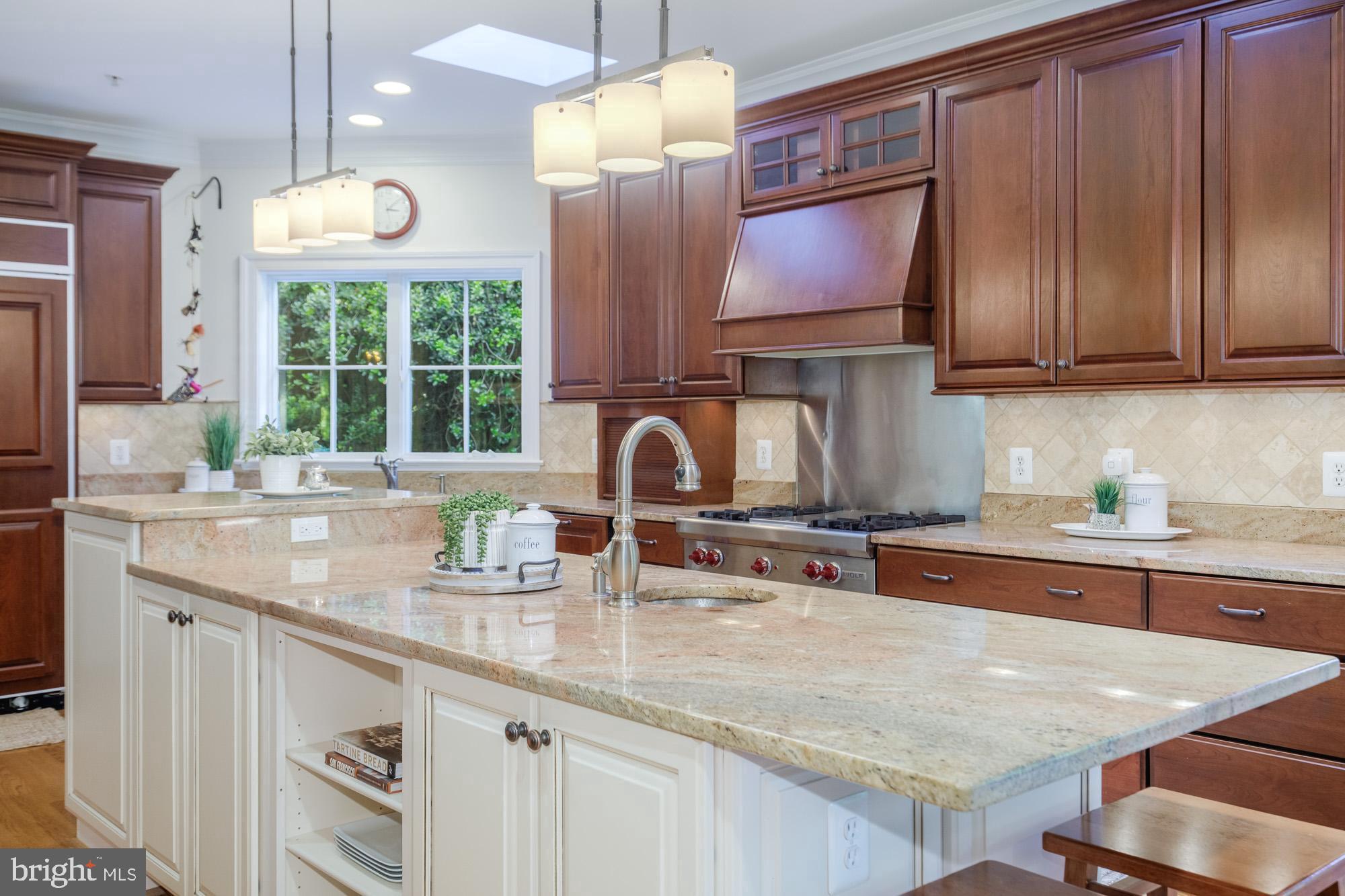 BRADLEY HILLS - Residential