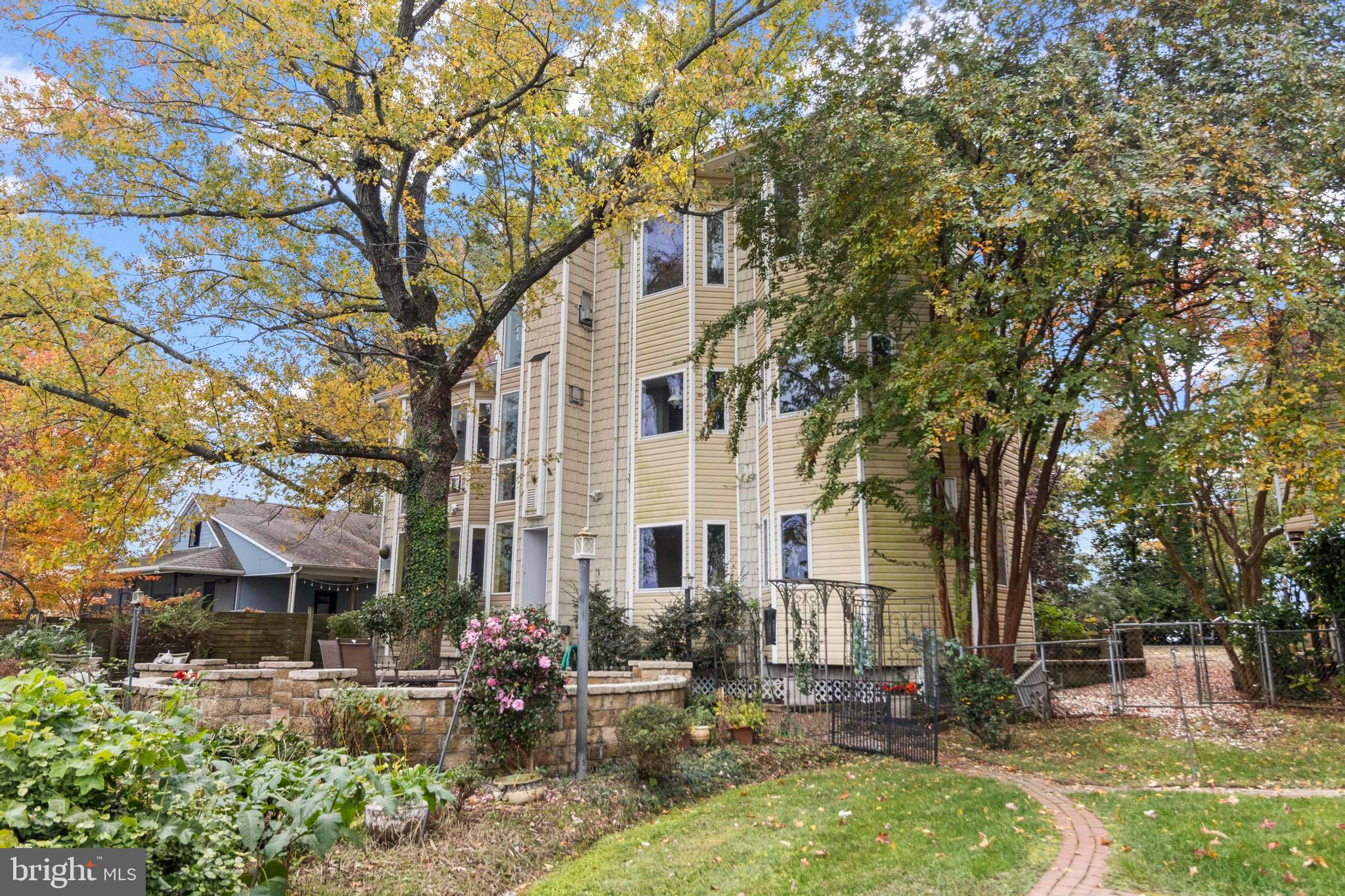 WOODLAND POINT SUB - Residential