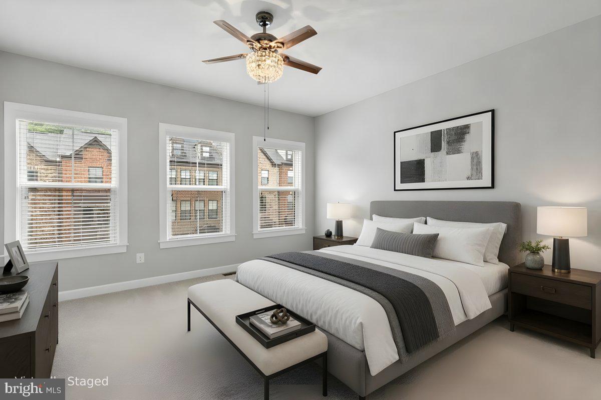 METRO ROW - Residential