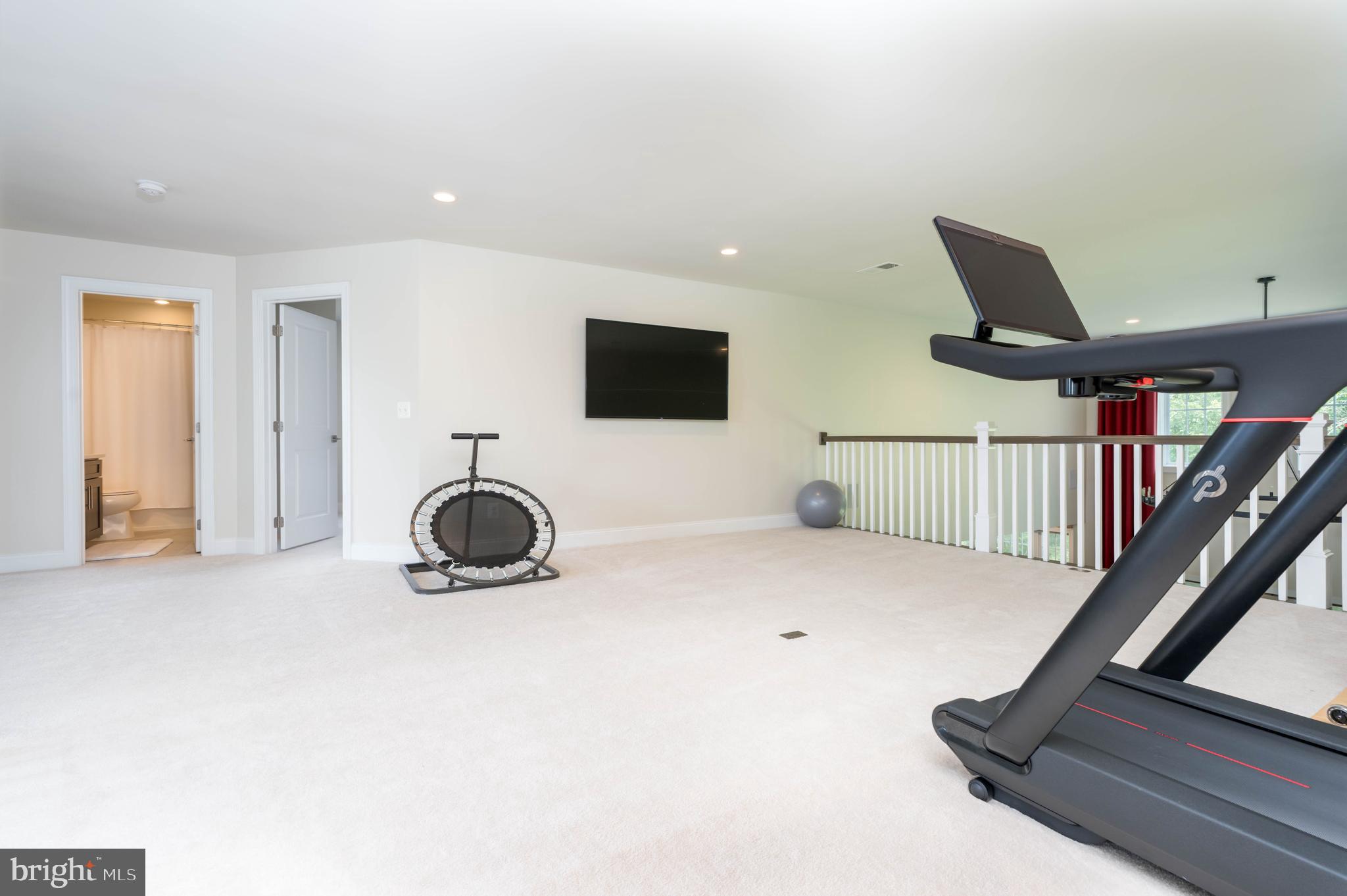 DOMINION VALLEY COUNTRY CLUB - Residential