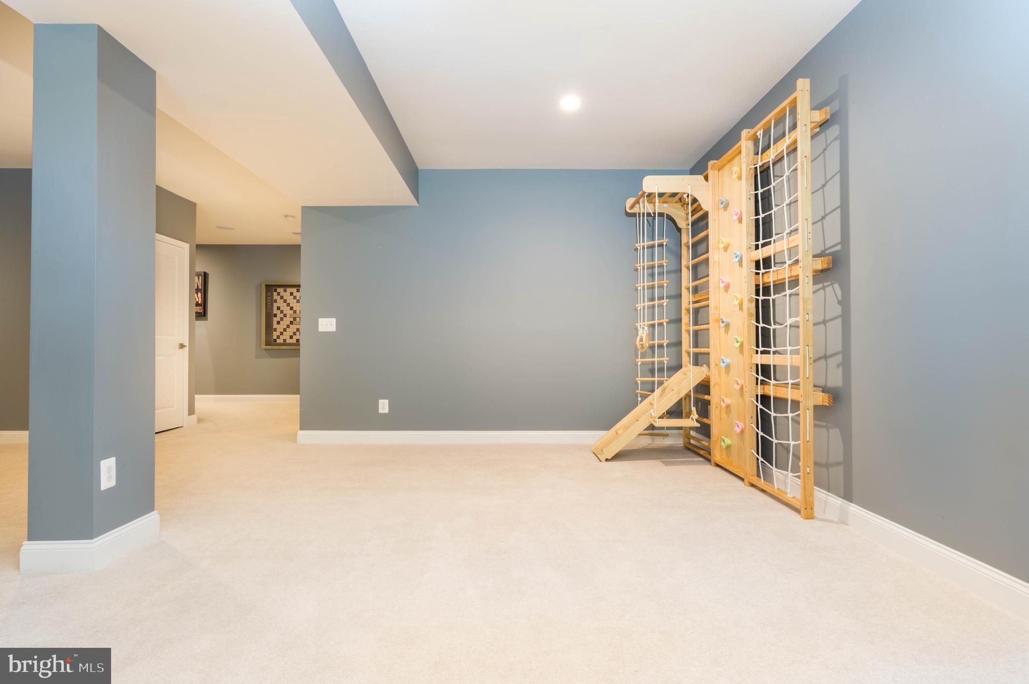 DOMINION VALLEY COUNTRY CLUB - Residential