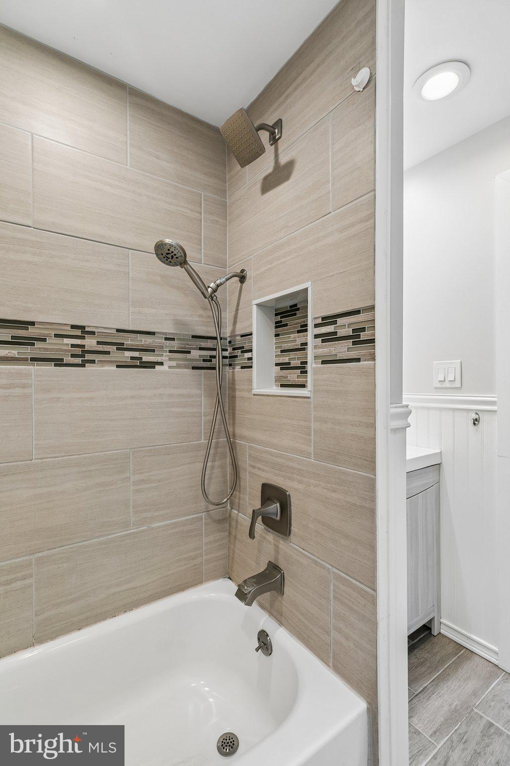 PASSYUNK SQUARE - Residential