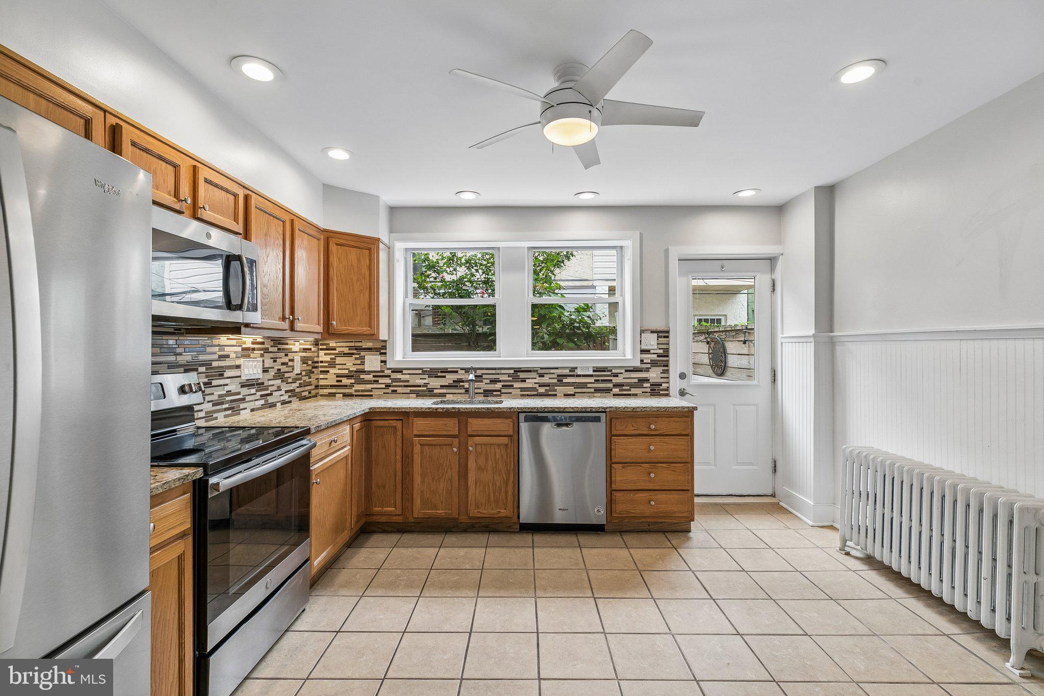 PASSYUNK SQUARE - Residential