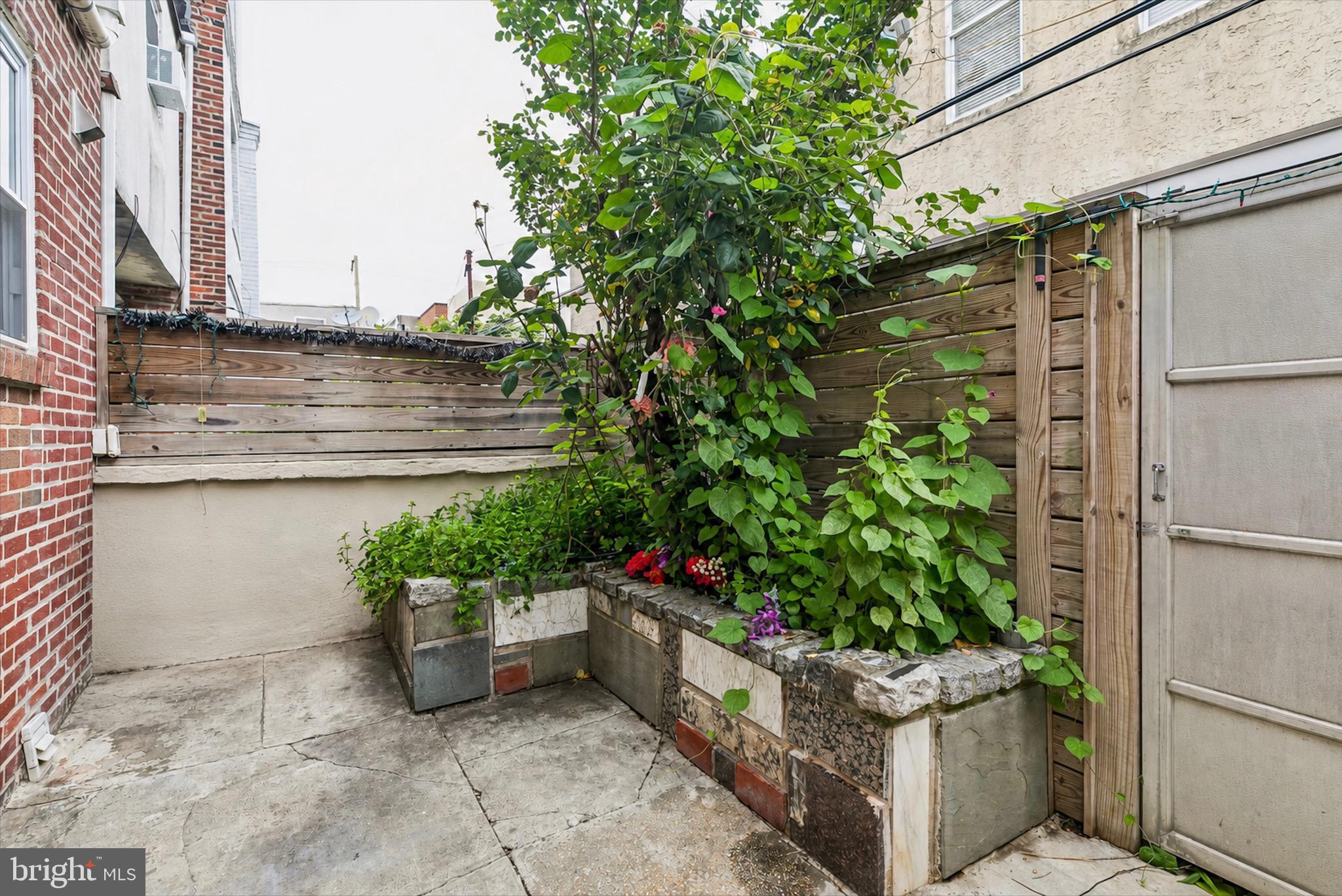 PASSYUNK SQUARE - Residential