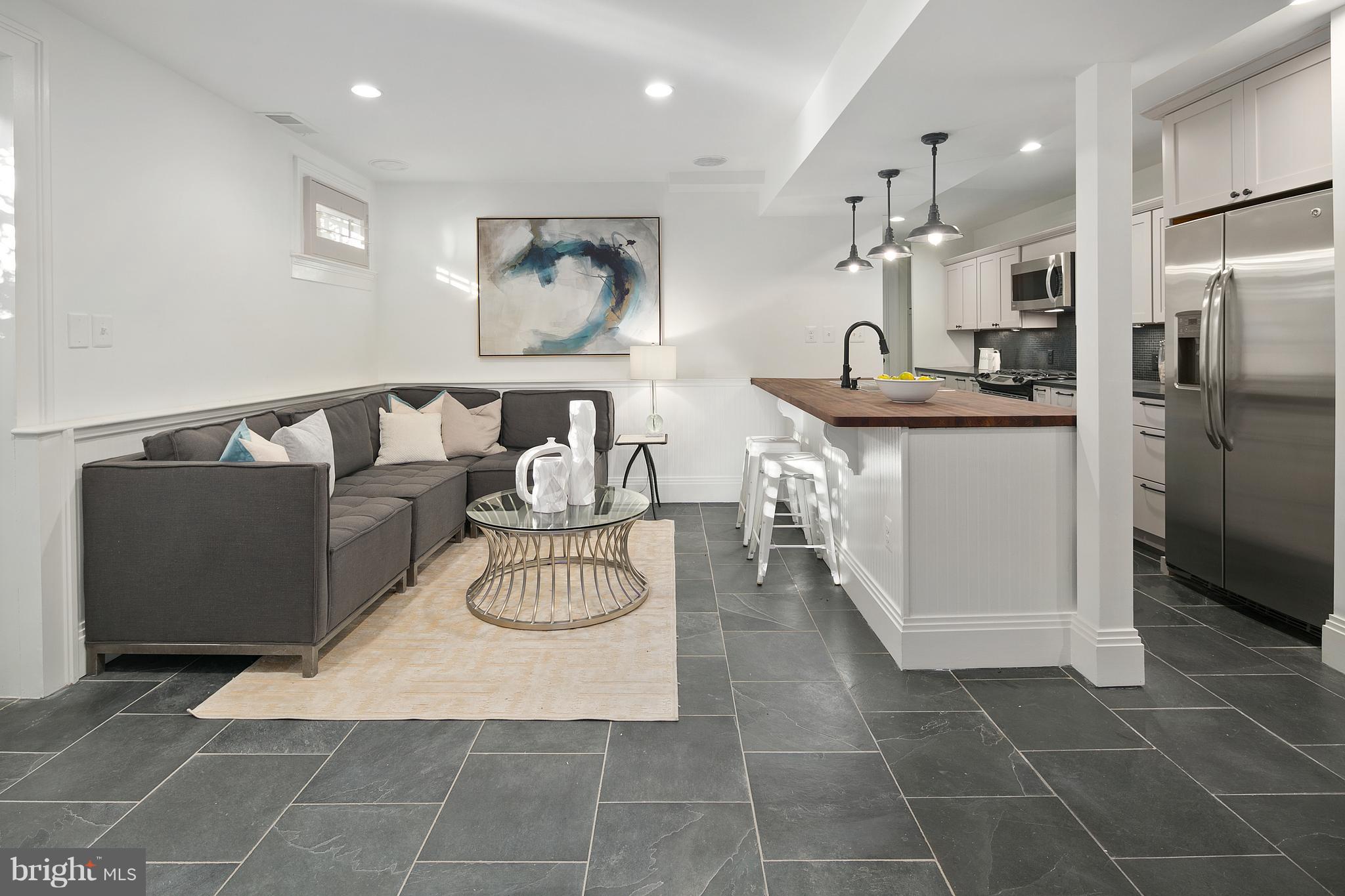 LOGAN CIRCLE - Residential
