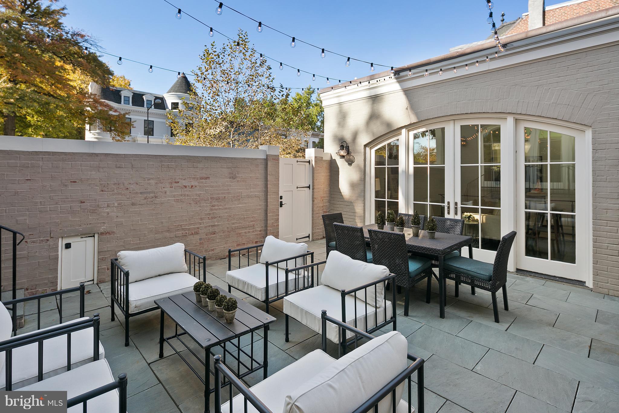 LOGAN CIRCLE - Residential