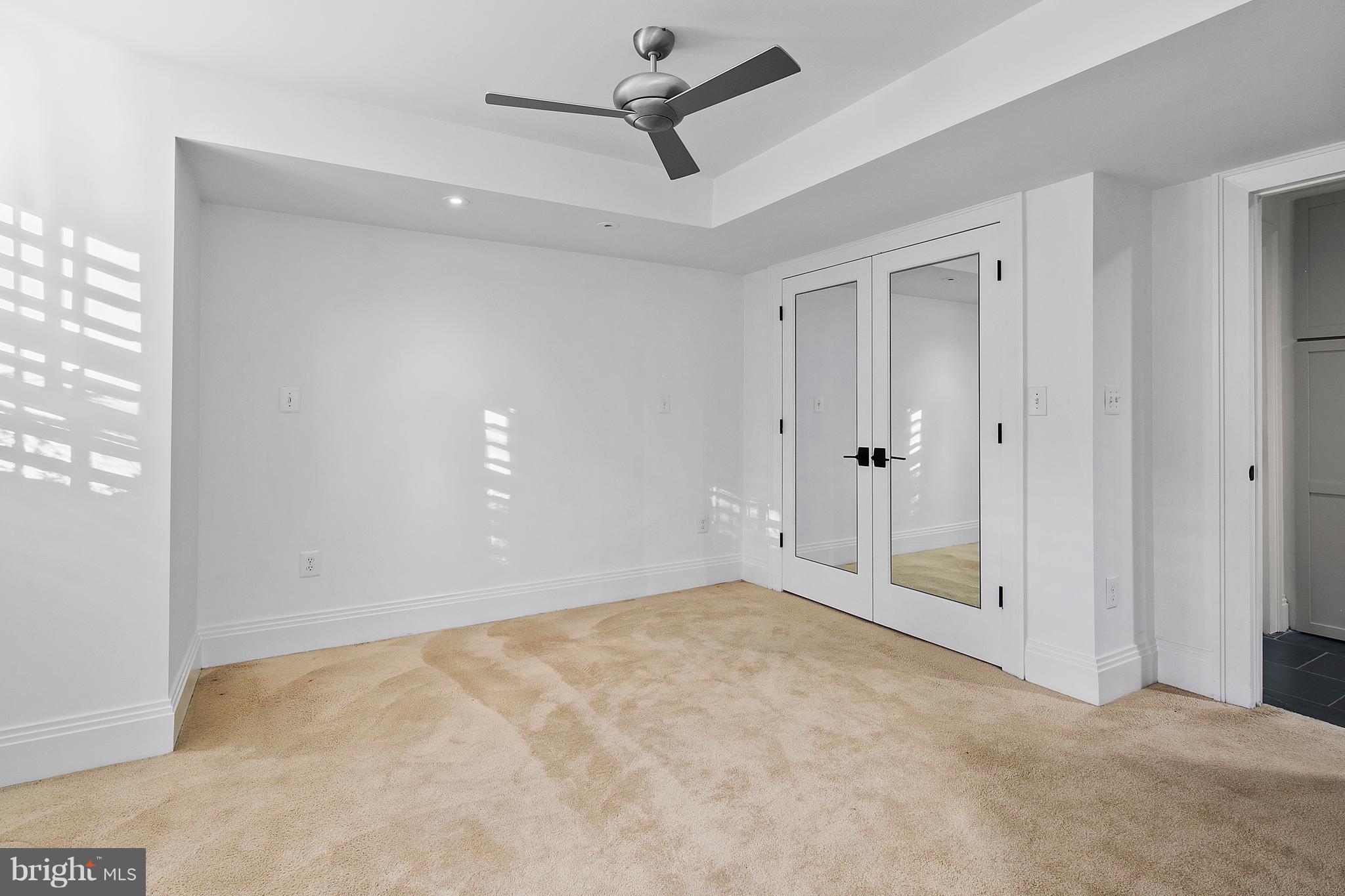 LOGAN CIRCLE - Residential