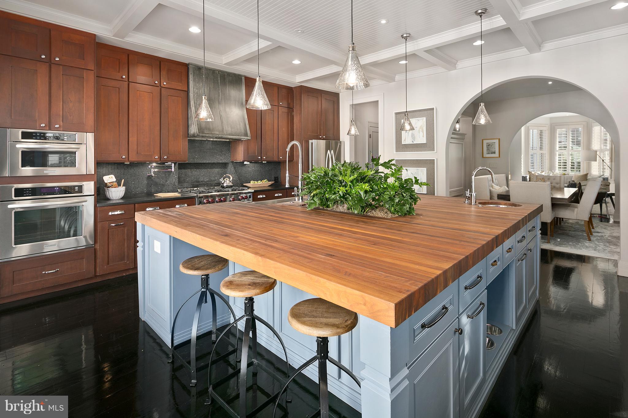 LOGAN CIRCLE - Residential