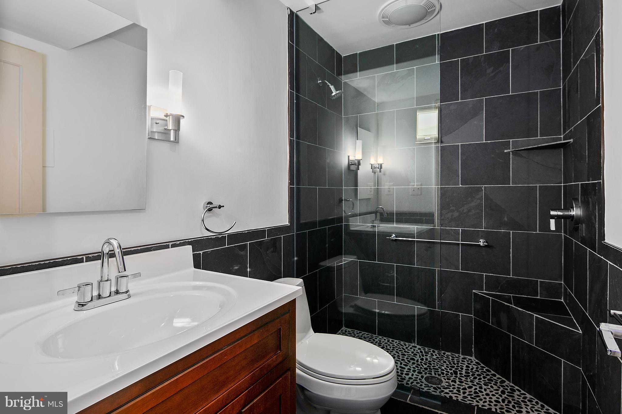 LOGAN CIRCLE - Residential