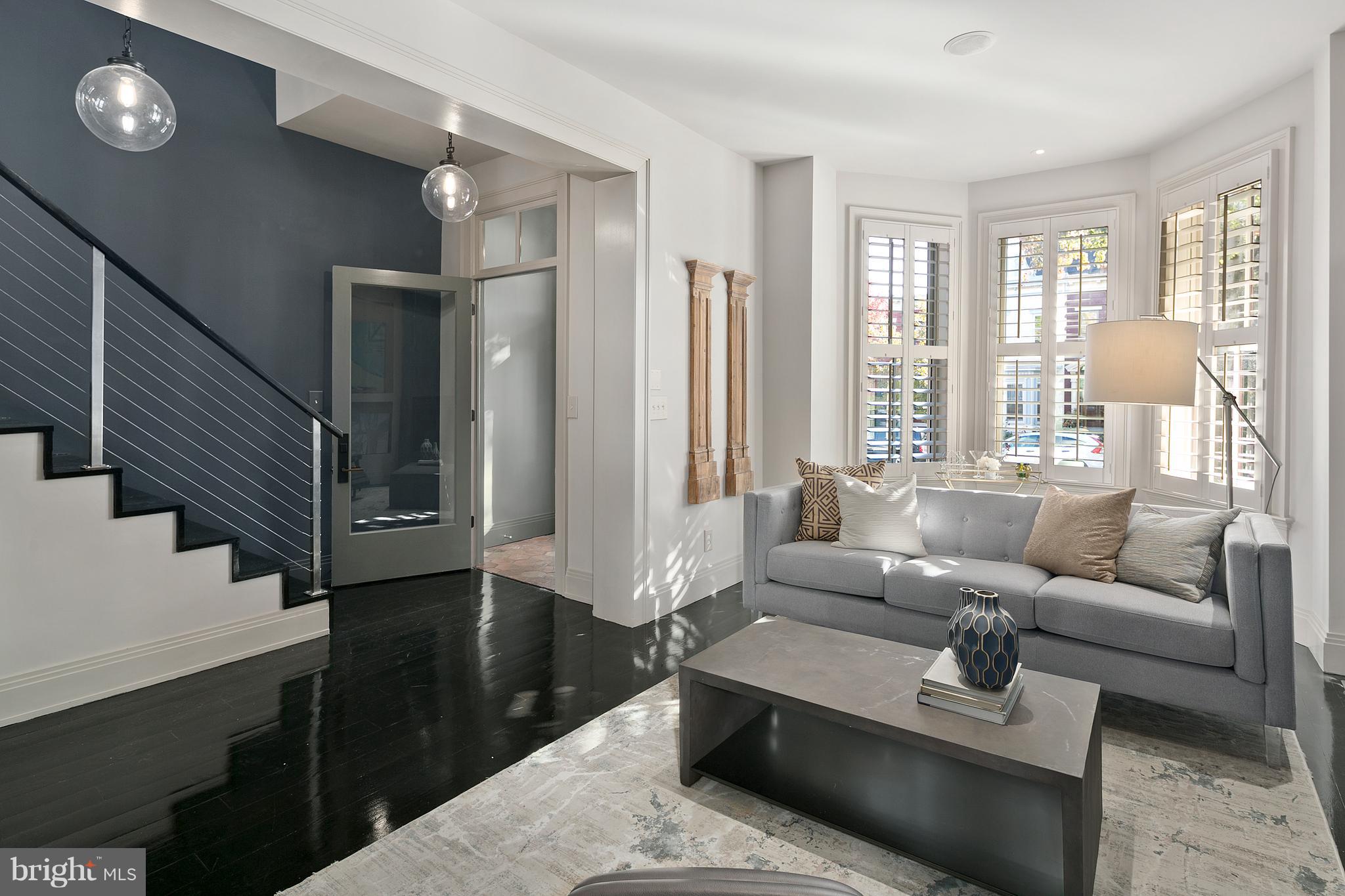 LOGAN CIRCLE - Residential