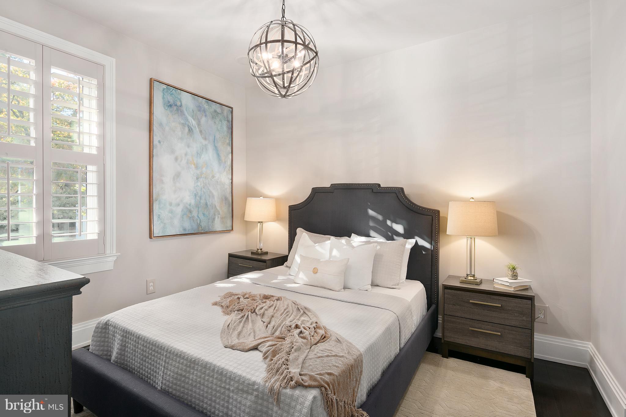 LOGAN CIRCLE - Residential