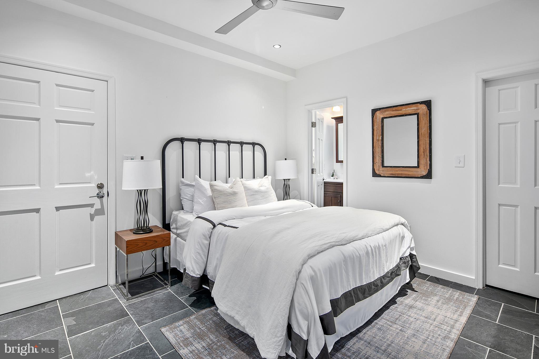 LOGAN CIRCLE - Residential