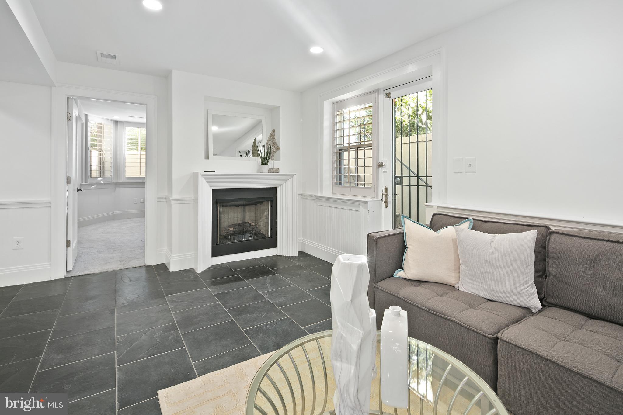 LOGAN CIRCLE - Residential