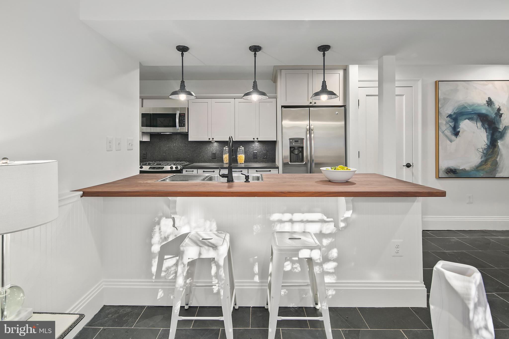 LOGAN CIRCLE - Residential