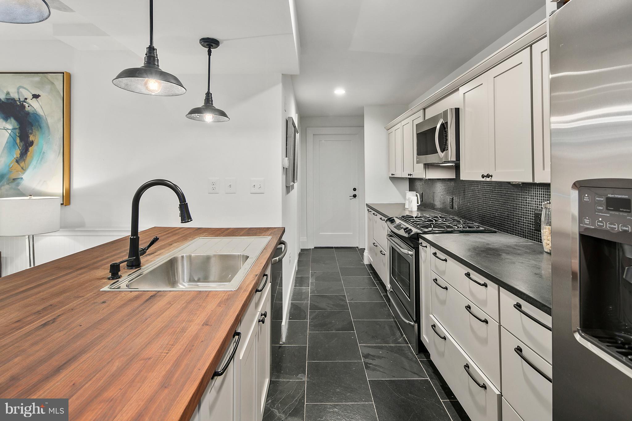 LOGAN CIRCLE - Residential