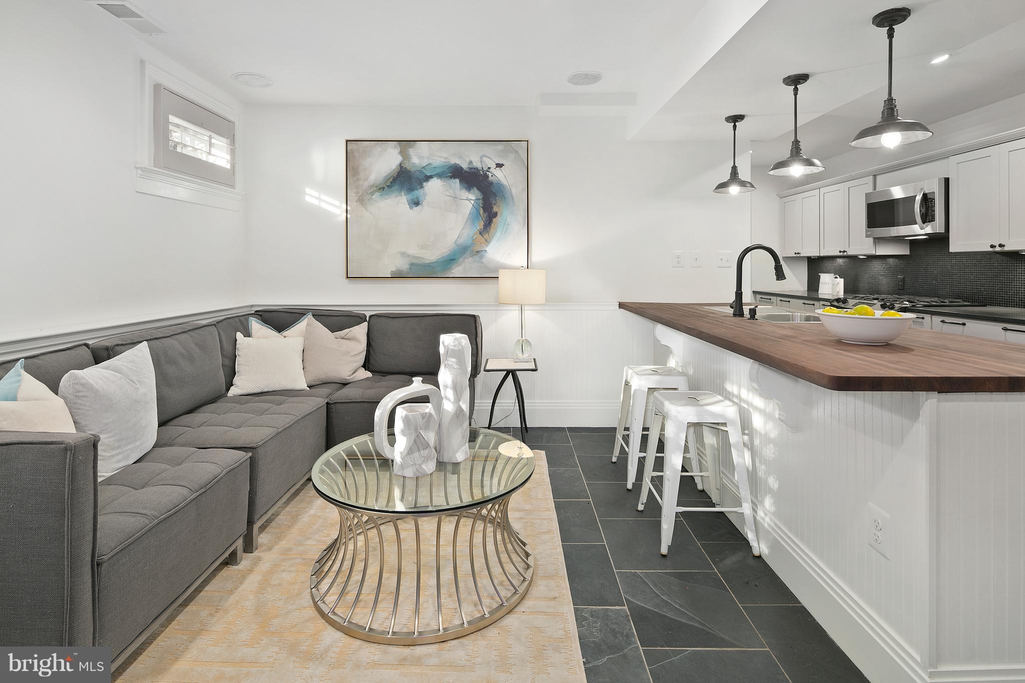LOGAN CIRCLE - Residential