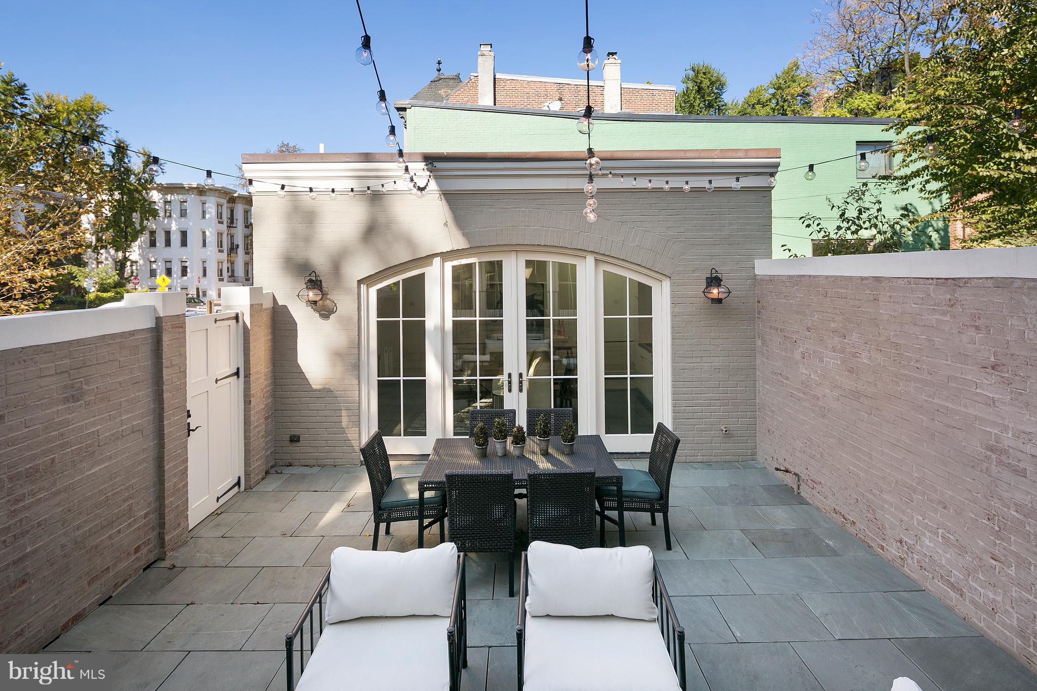 LOGAN CIRCLE - Residential