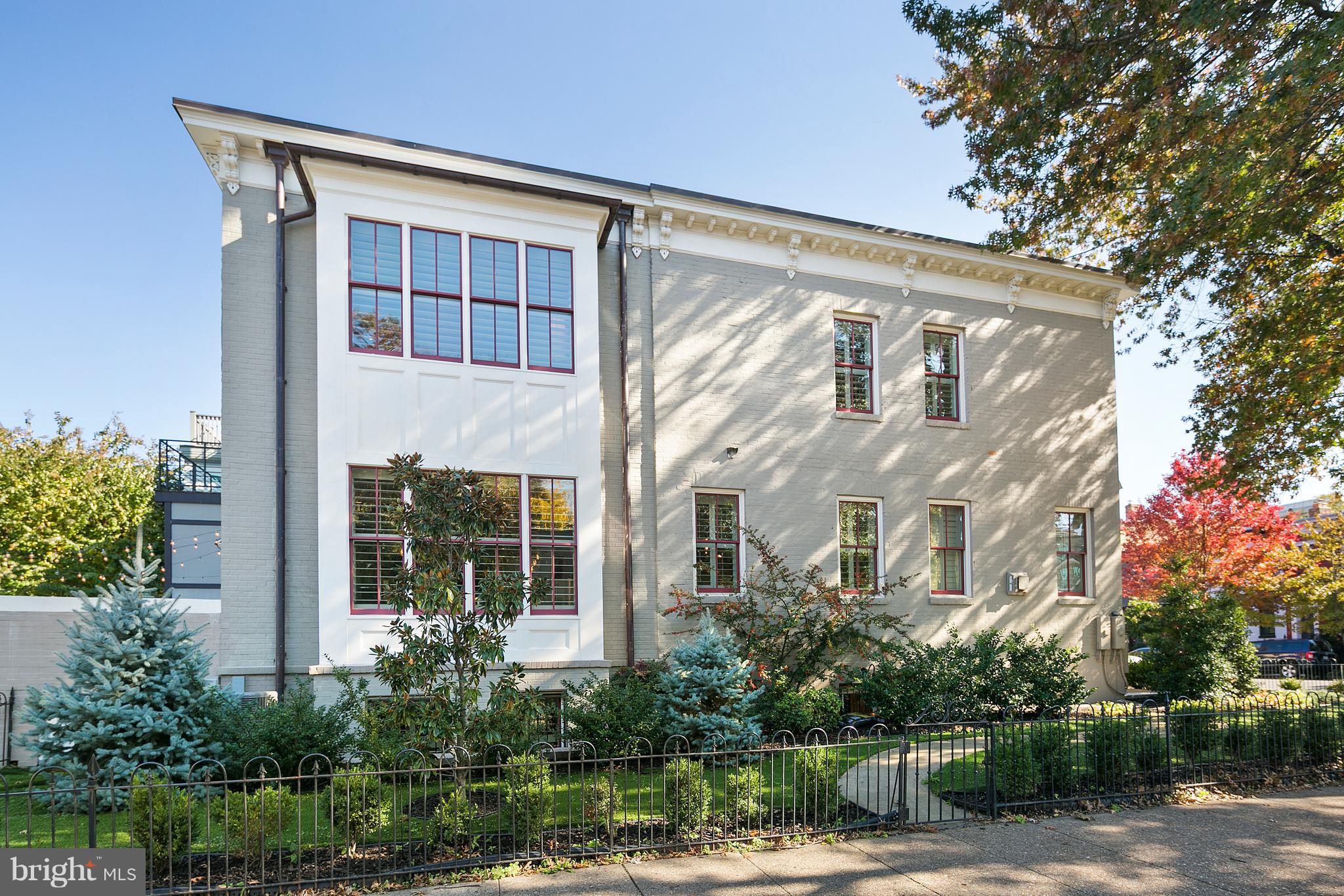 LOGAN CIRCLE - Residential