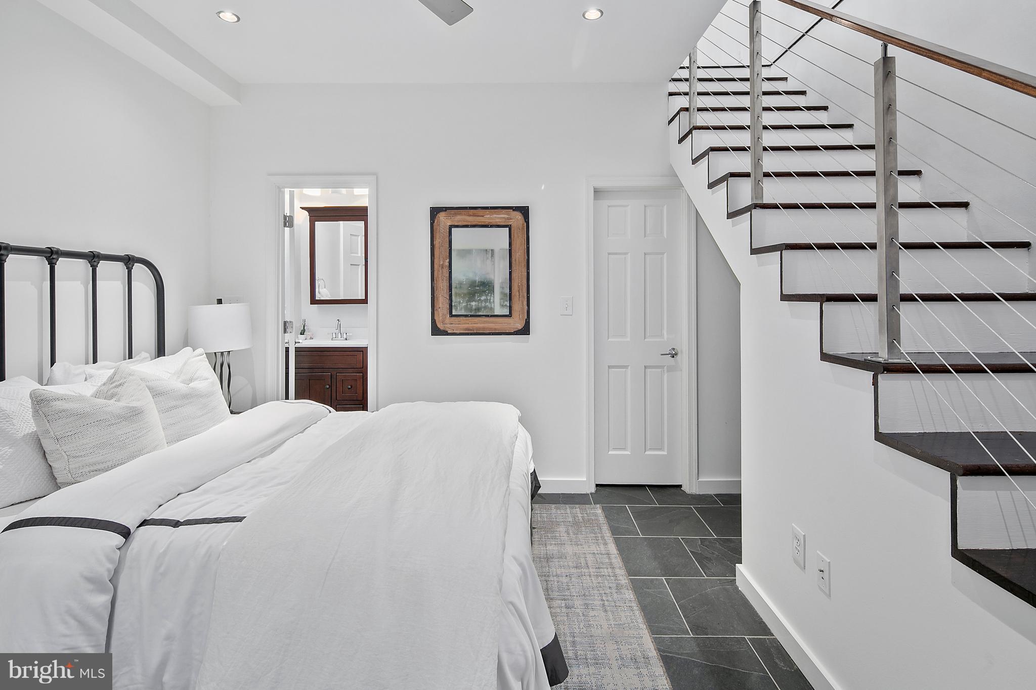 LOGAN CIRCLE - Residential