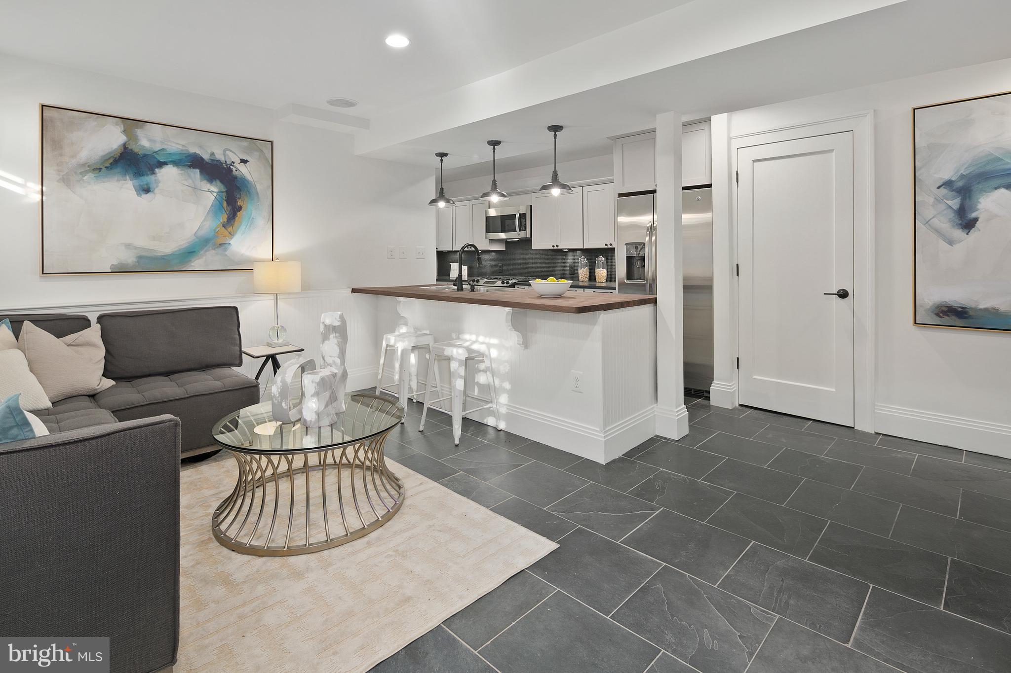 LOGAN CIRCLE - Residential
