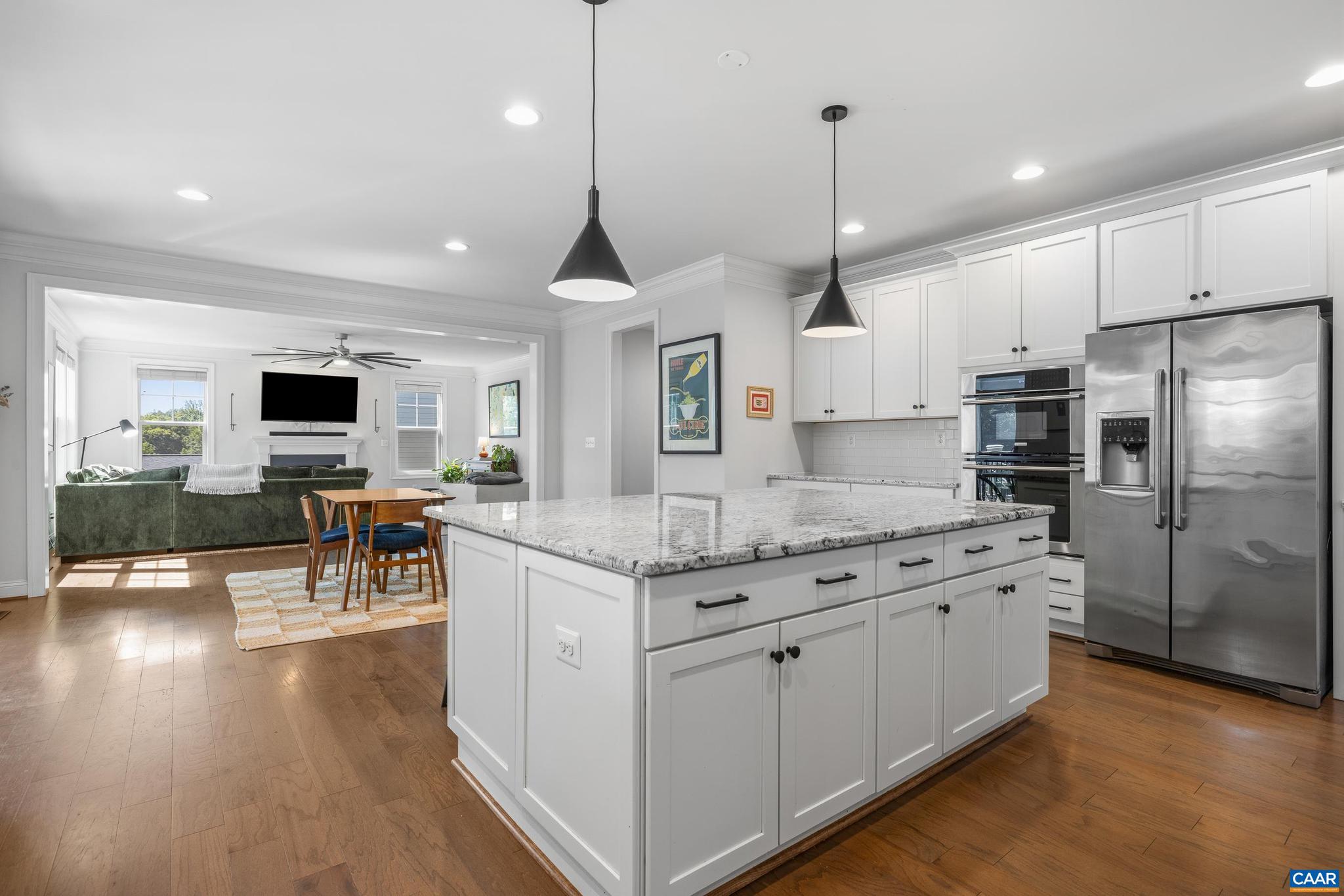WESTLAKE HILLS - Residential