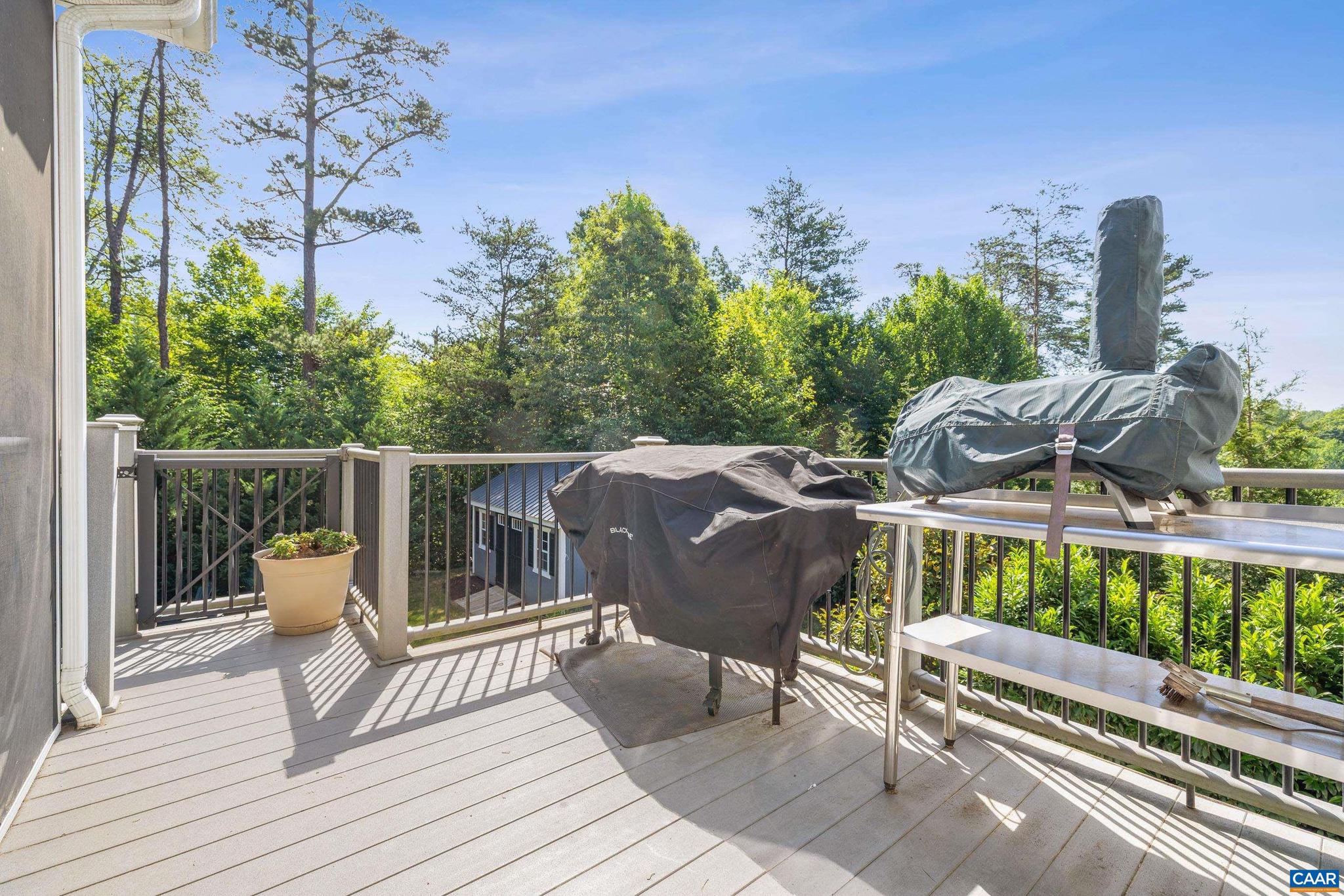 WESTLAKE HILLS - Residential