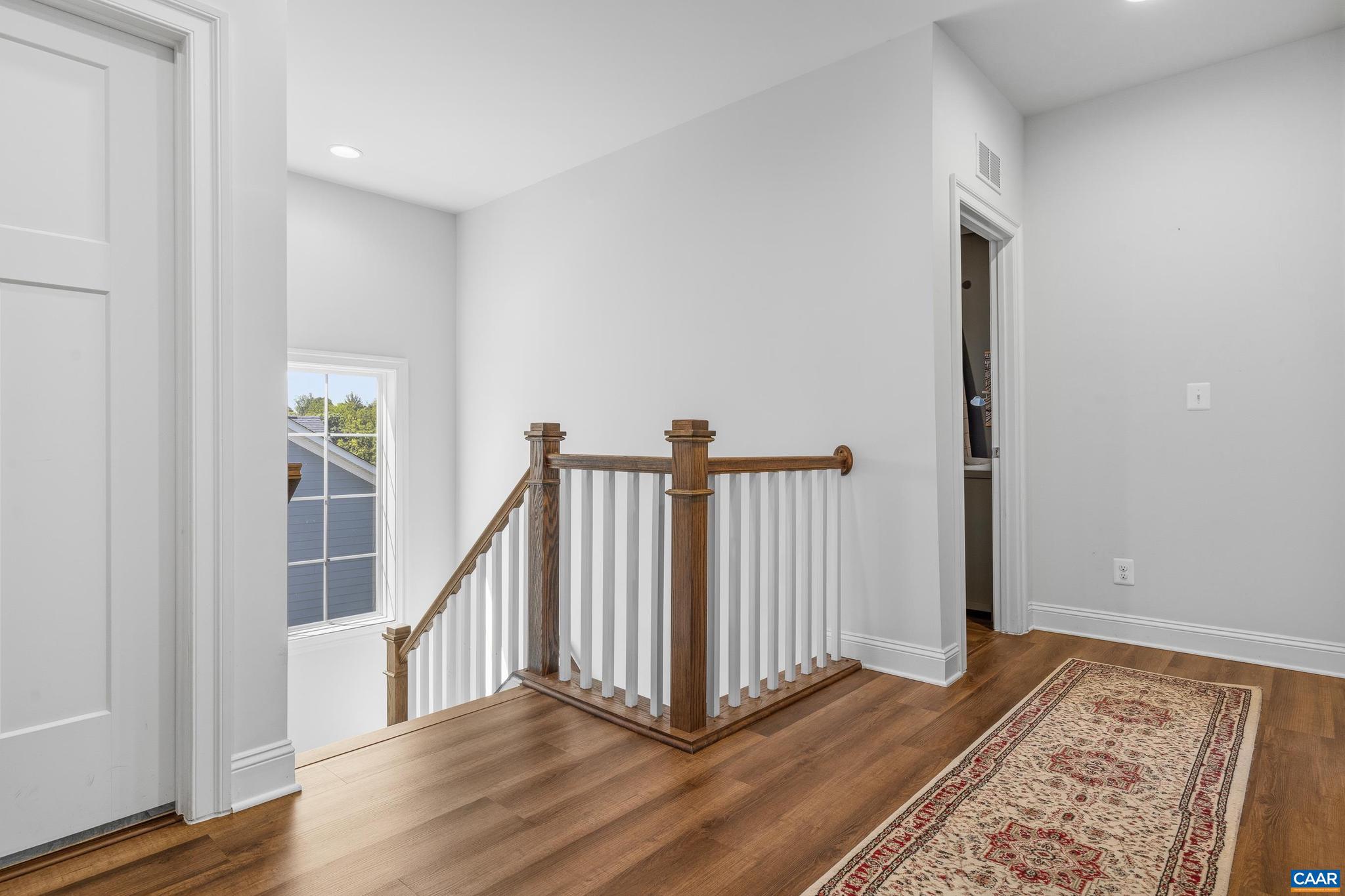 WESTLAKE HILLS - Residential