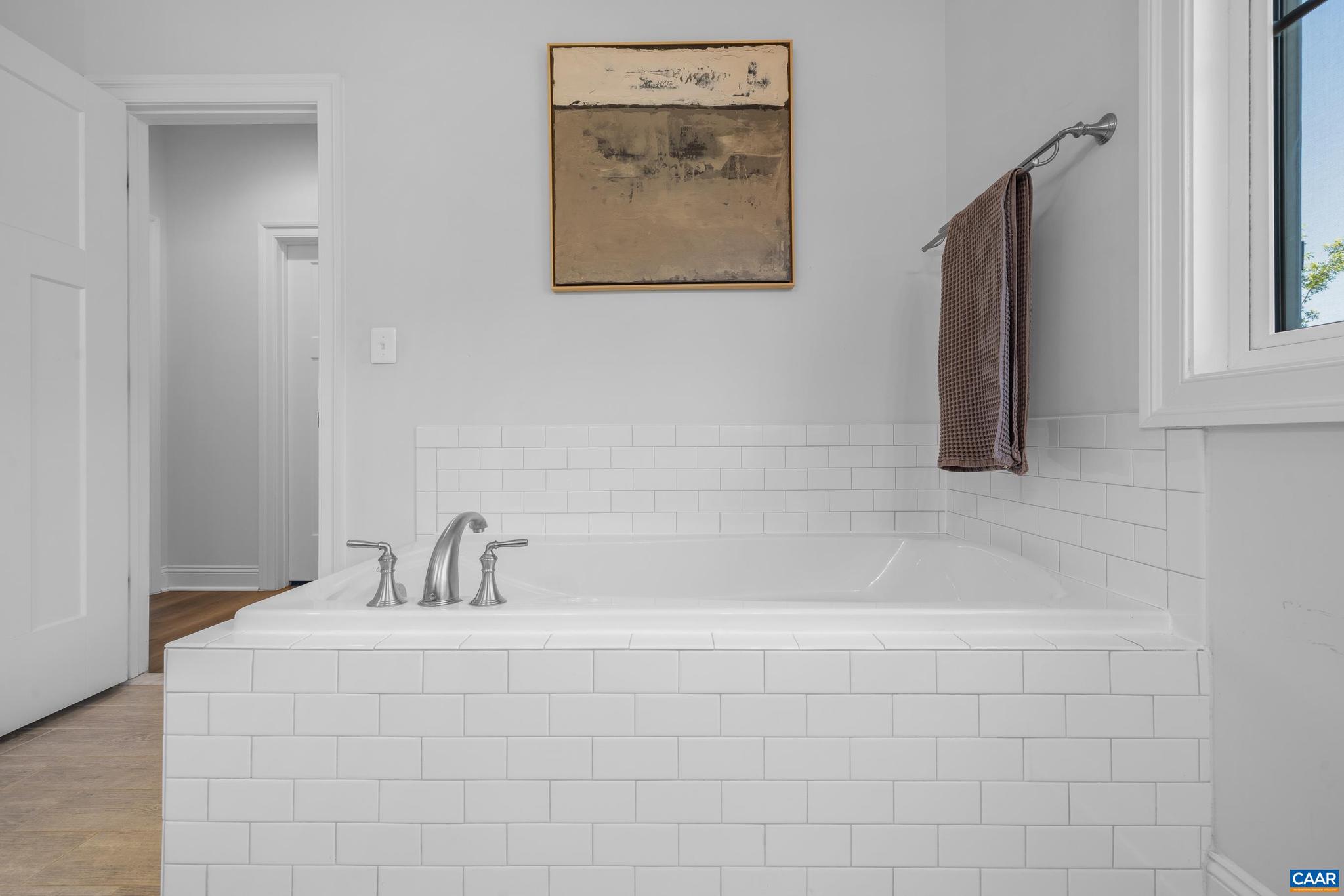 WESTLAKE HILLS - Residential