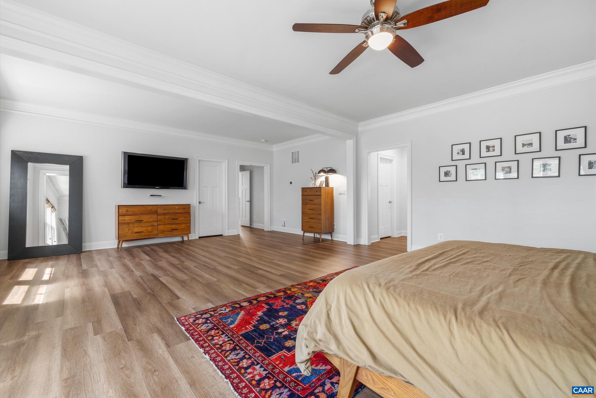 WESTLAKE HILLS - Residential
