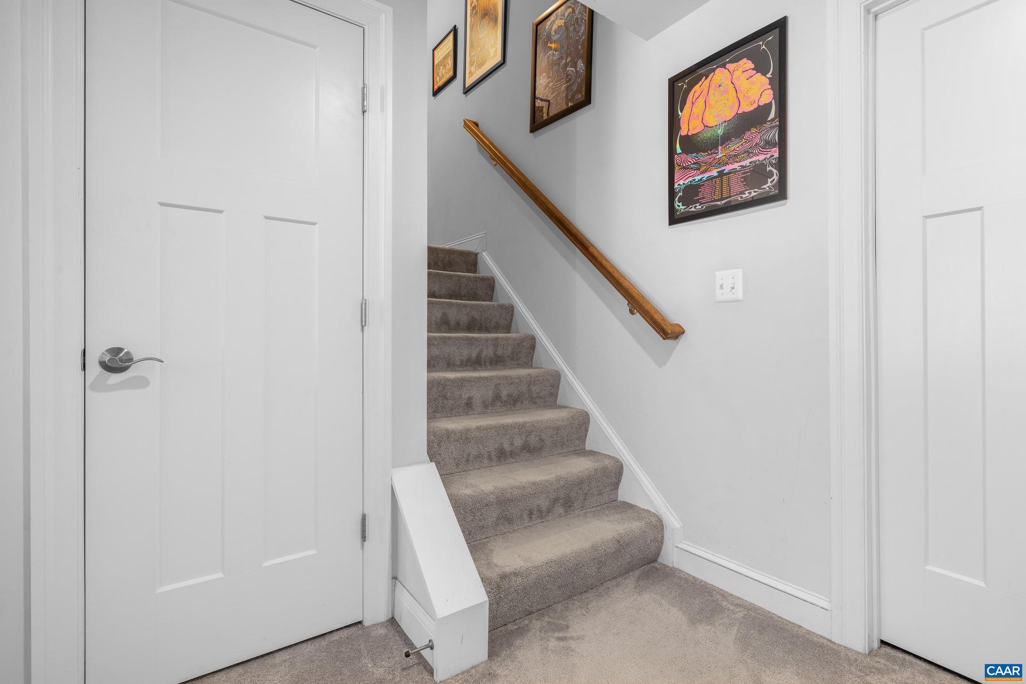 WESTLAKE HILLS - Residential