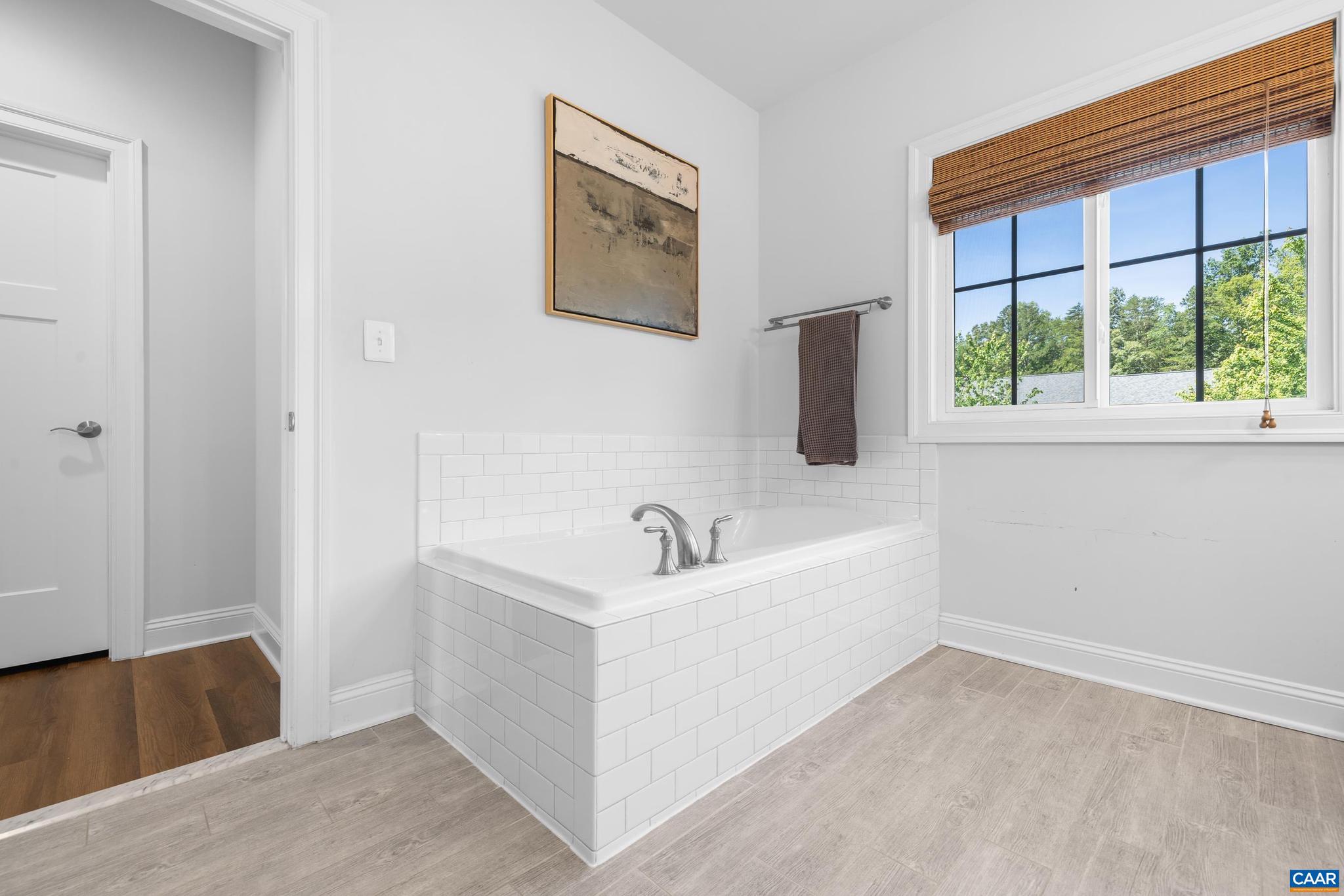 WESTLAKE HILLS - Residential