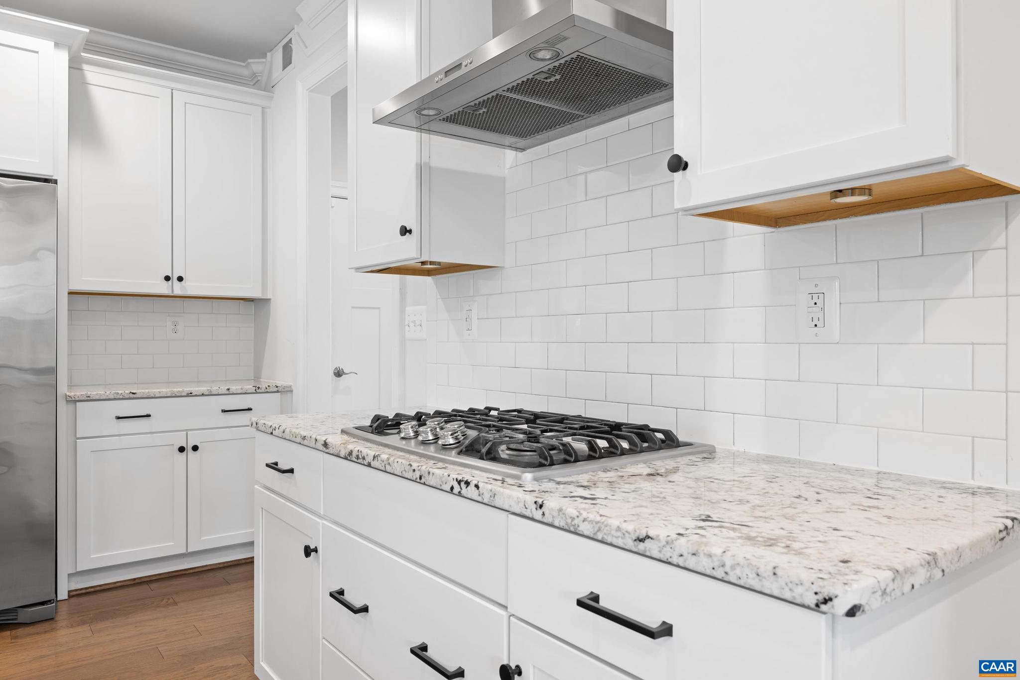 WESTLAKE HILLS - Residential