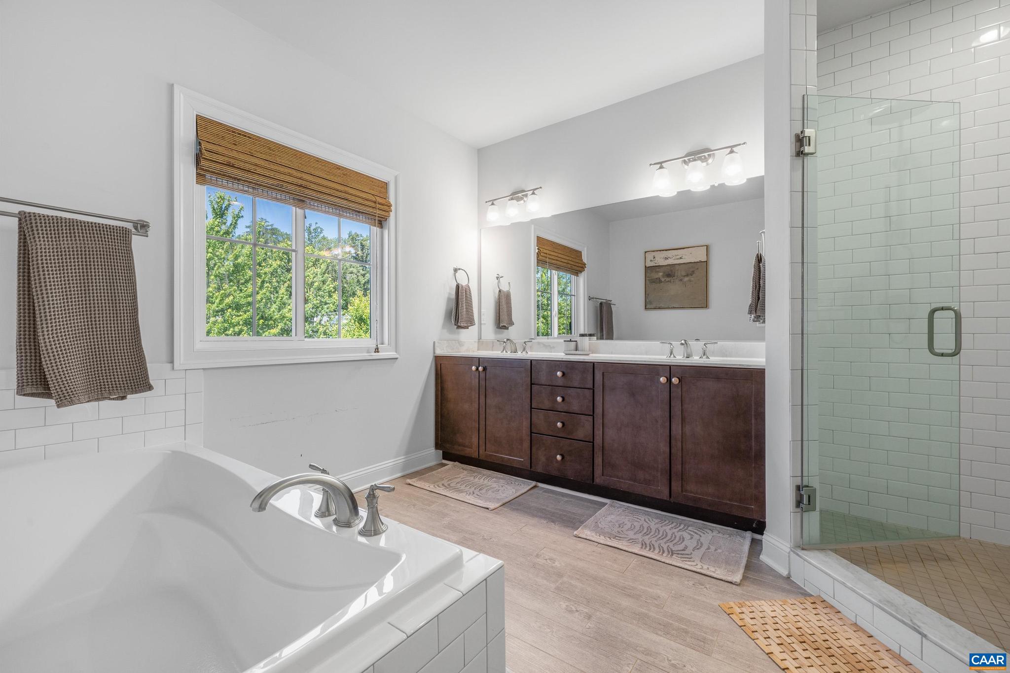 WESTLAKE HILLS - Residential