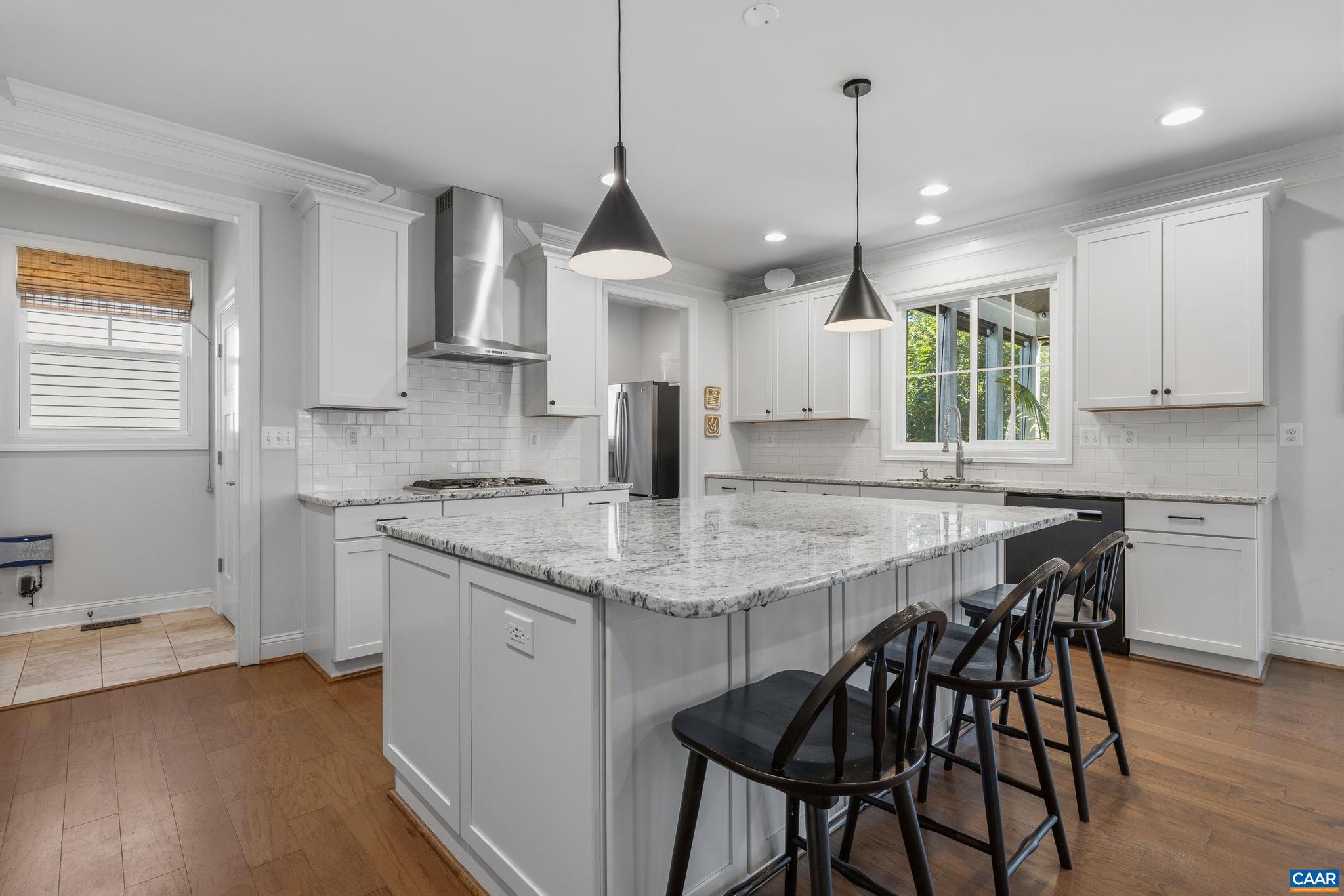 WESTLAKE HILLS - Residential