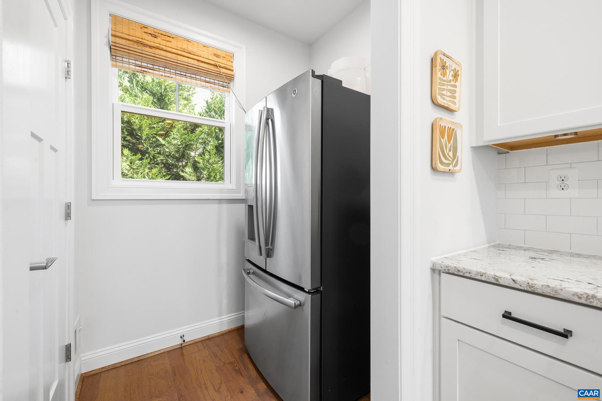 WESTLAKE HILLS - Residential