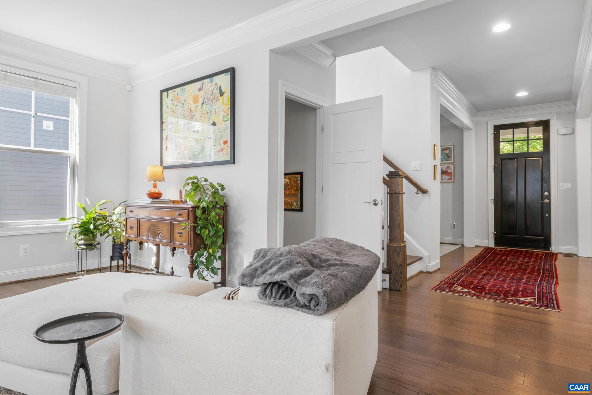 WESTLAKE HILLS - Residential