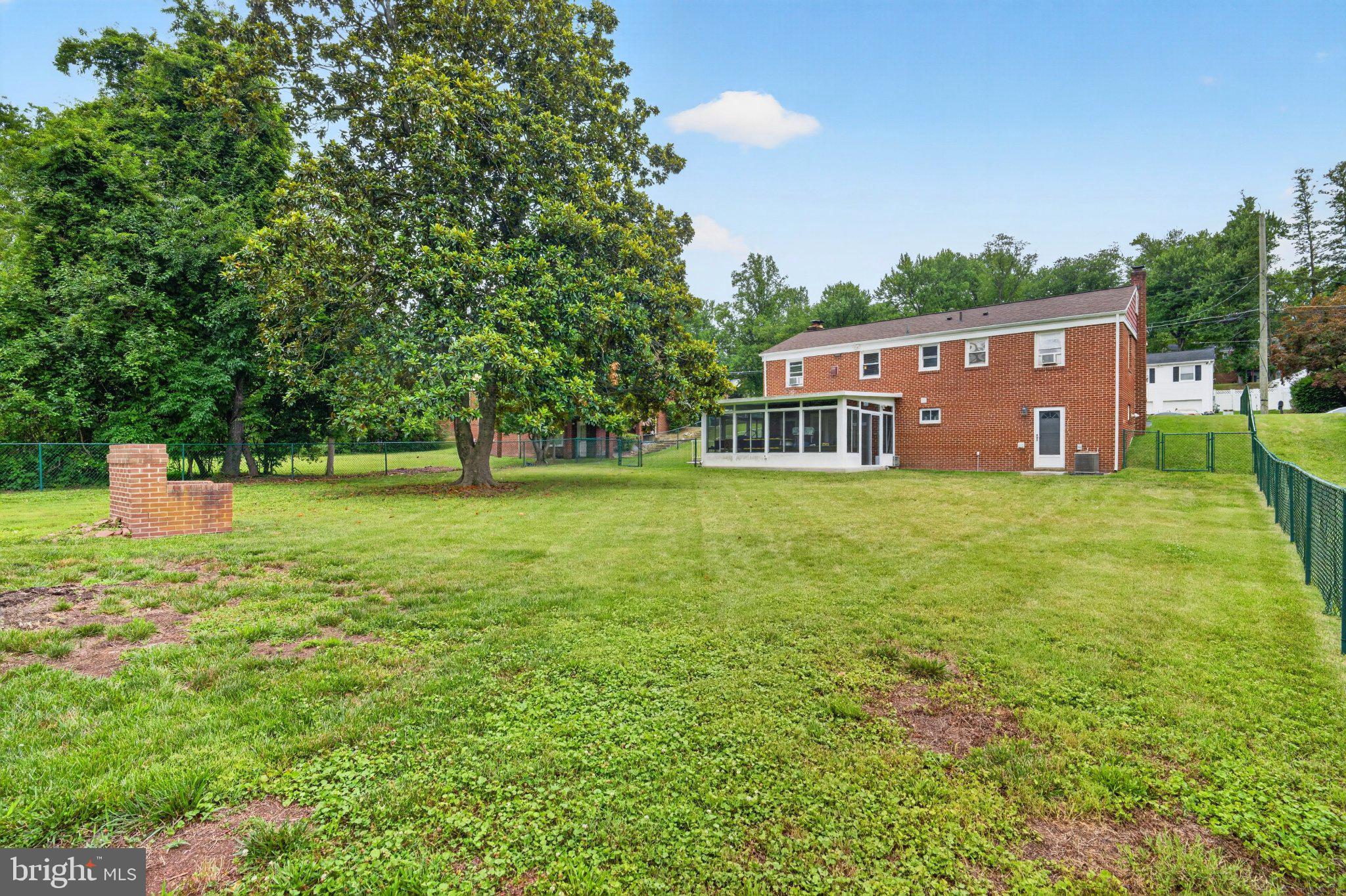 BRINKLEY MANOR - Residential