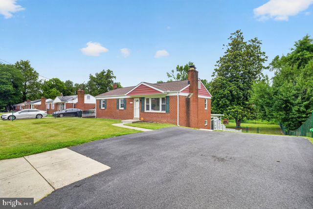 BRINKLEY MANOR - Residential
