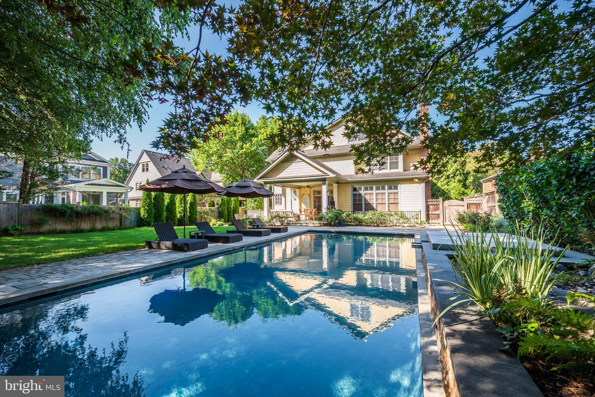 PINEVIEW - Residential