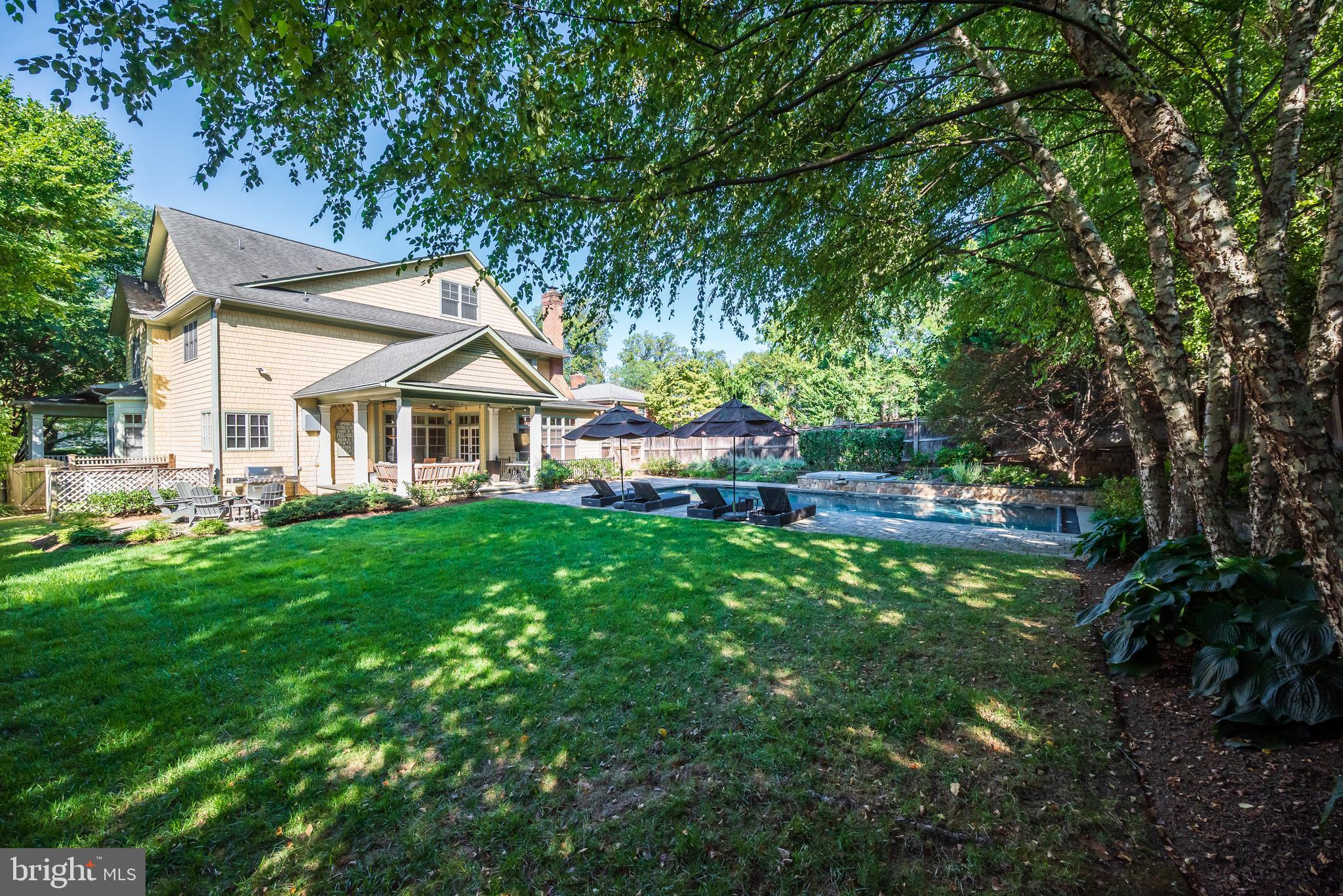 PINEVIEW - Residential