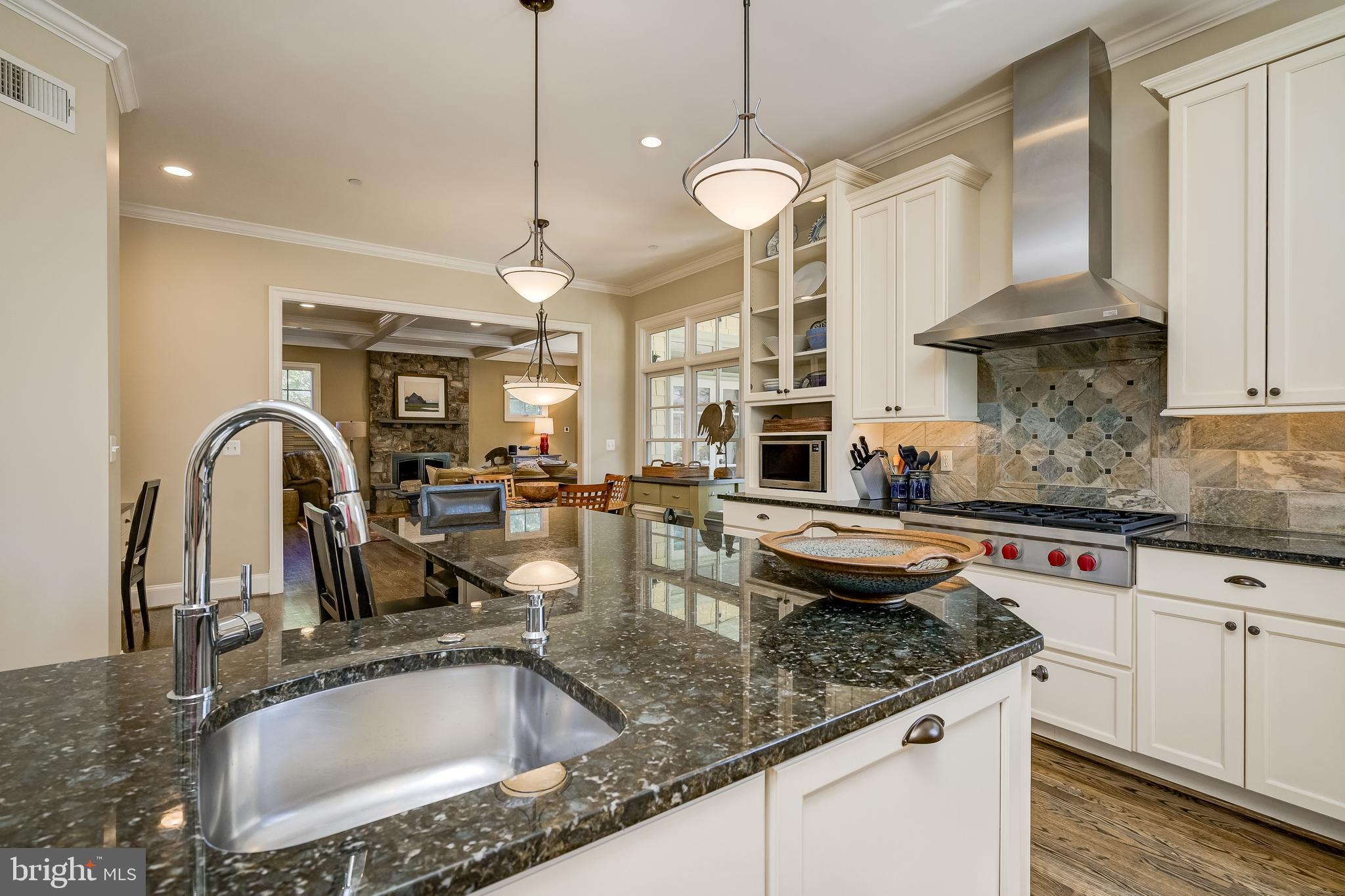 PINEVIEW - Residential