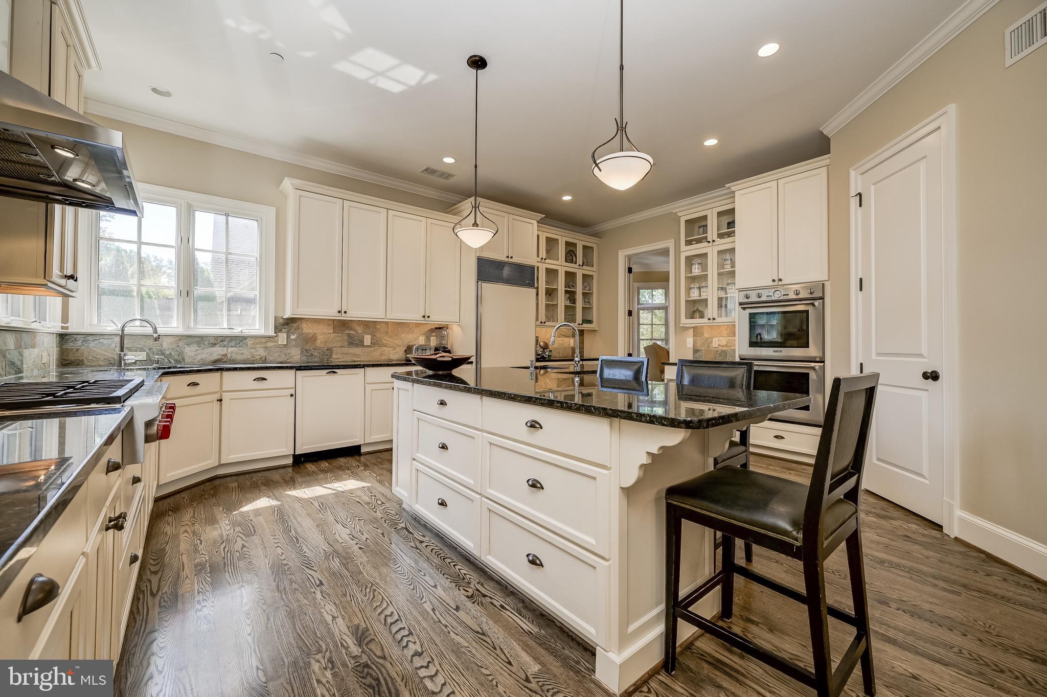 PINEVIEW - Residential