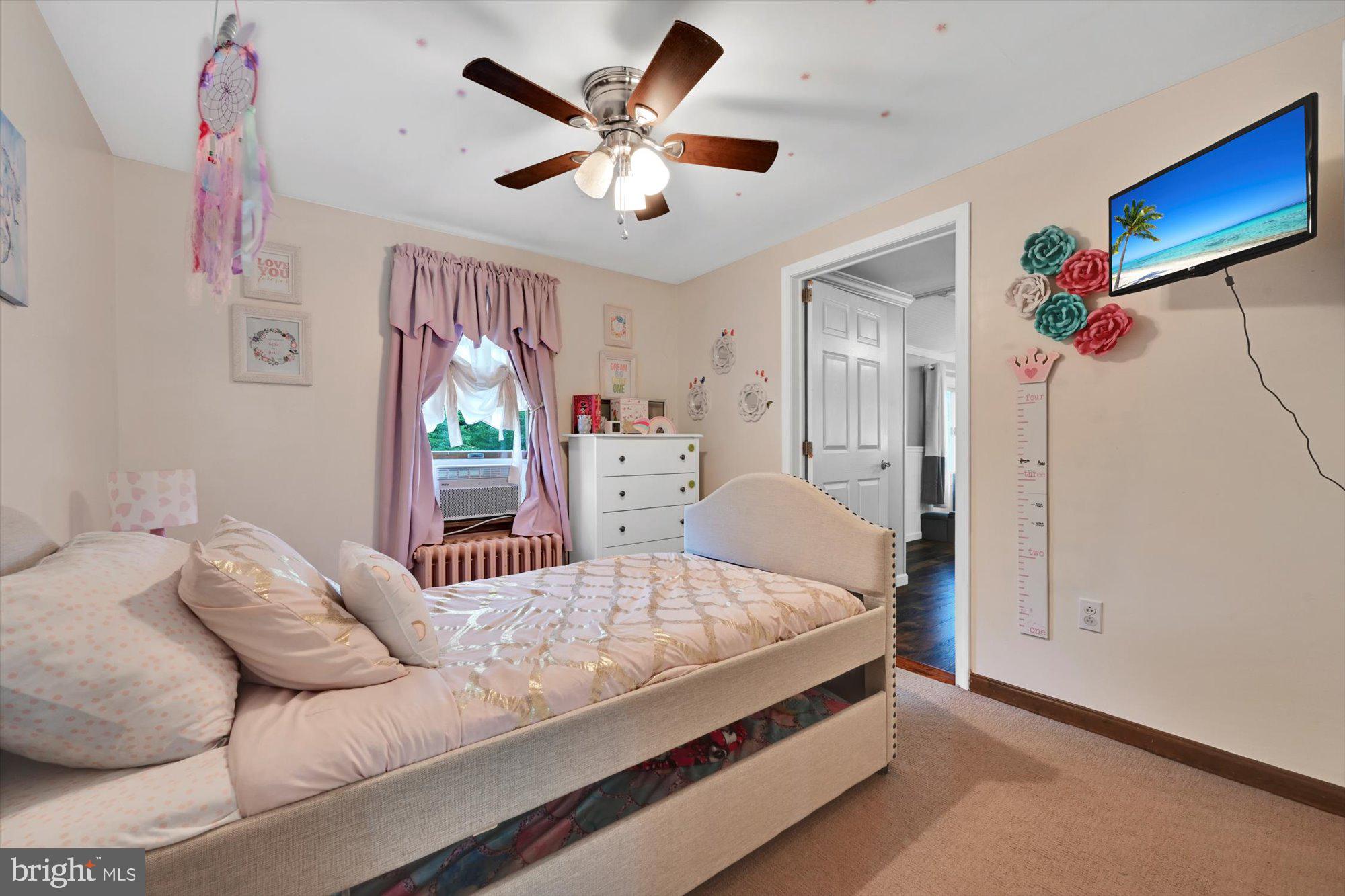 PINE GROVE - Residential