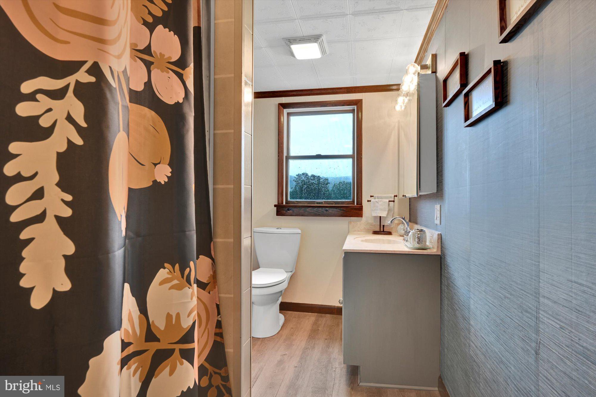 PINE GROVE - Residential