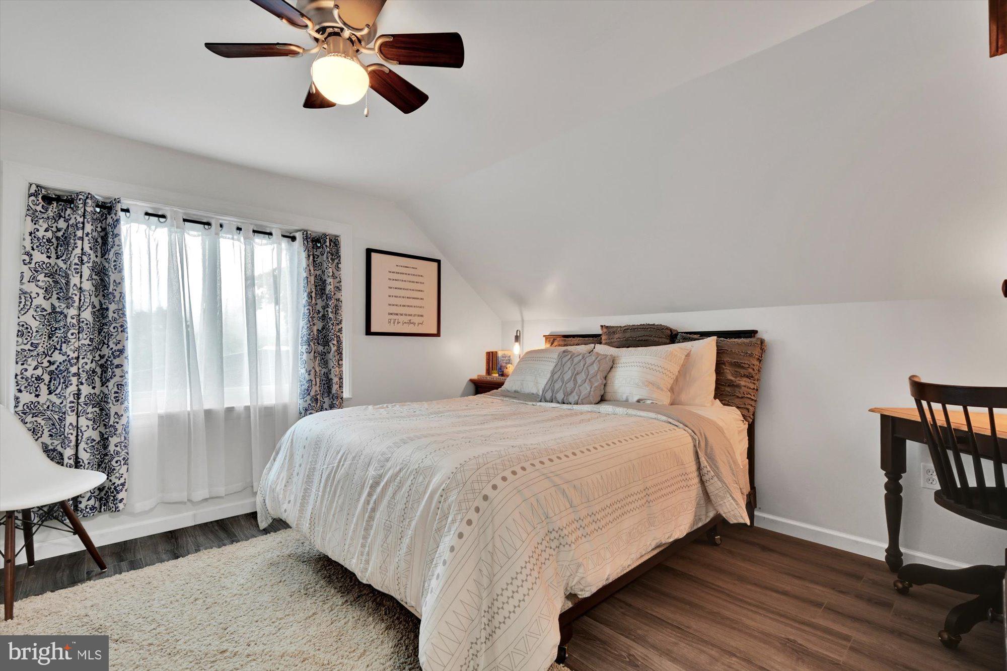PINE GROVE - Residential
