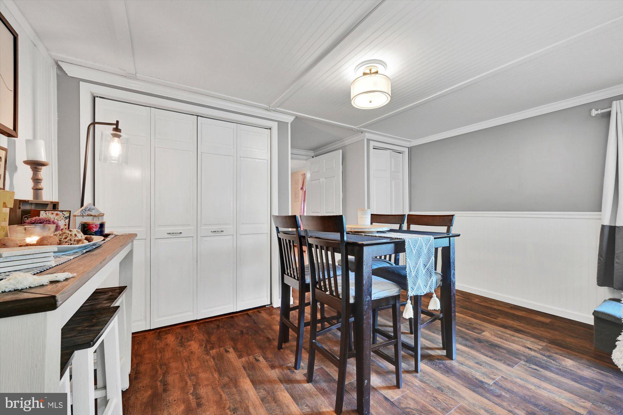 PINE GROVE - Residential
