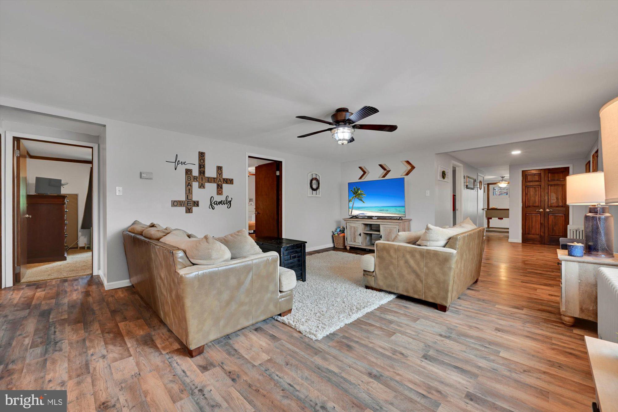 PINE GROVE - Residential