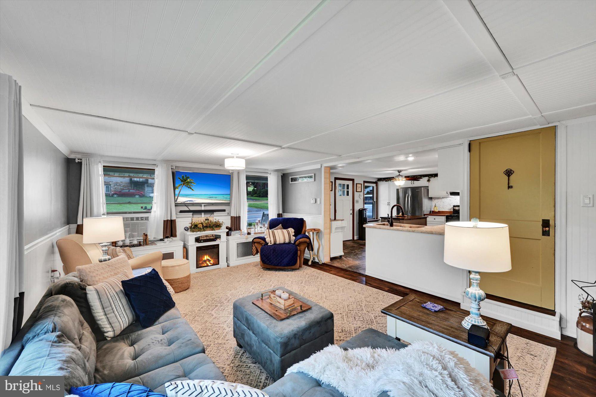 PINE GROVE - Residential