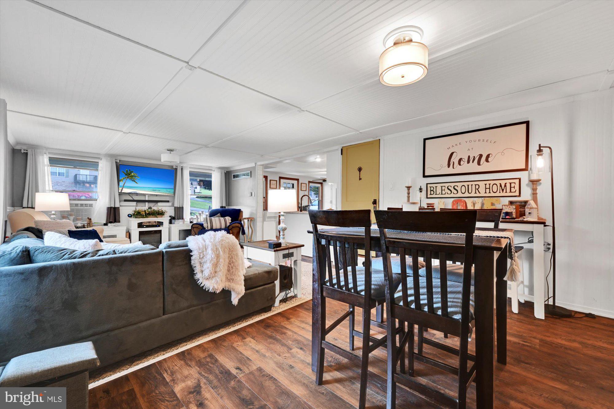 PINE GROVE - Residential