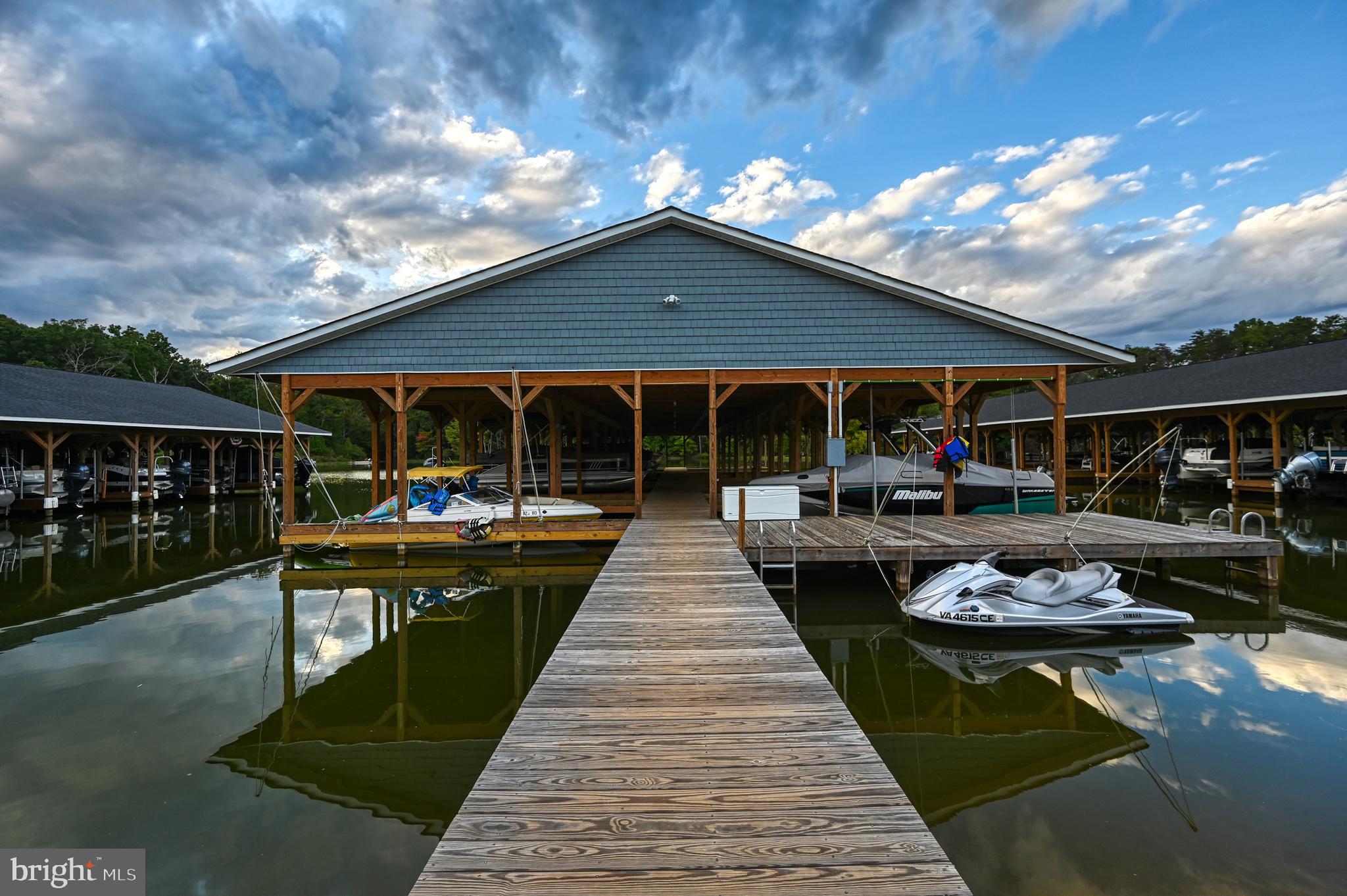 SUNSET COVE - Land